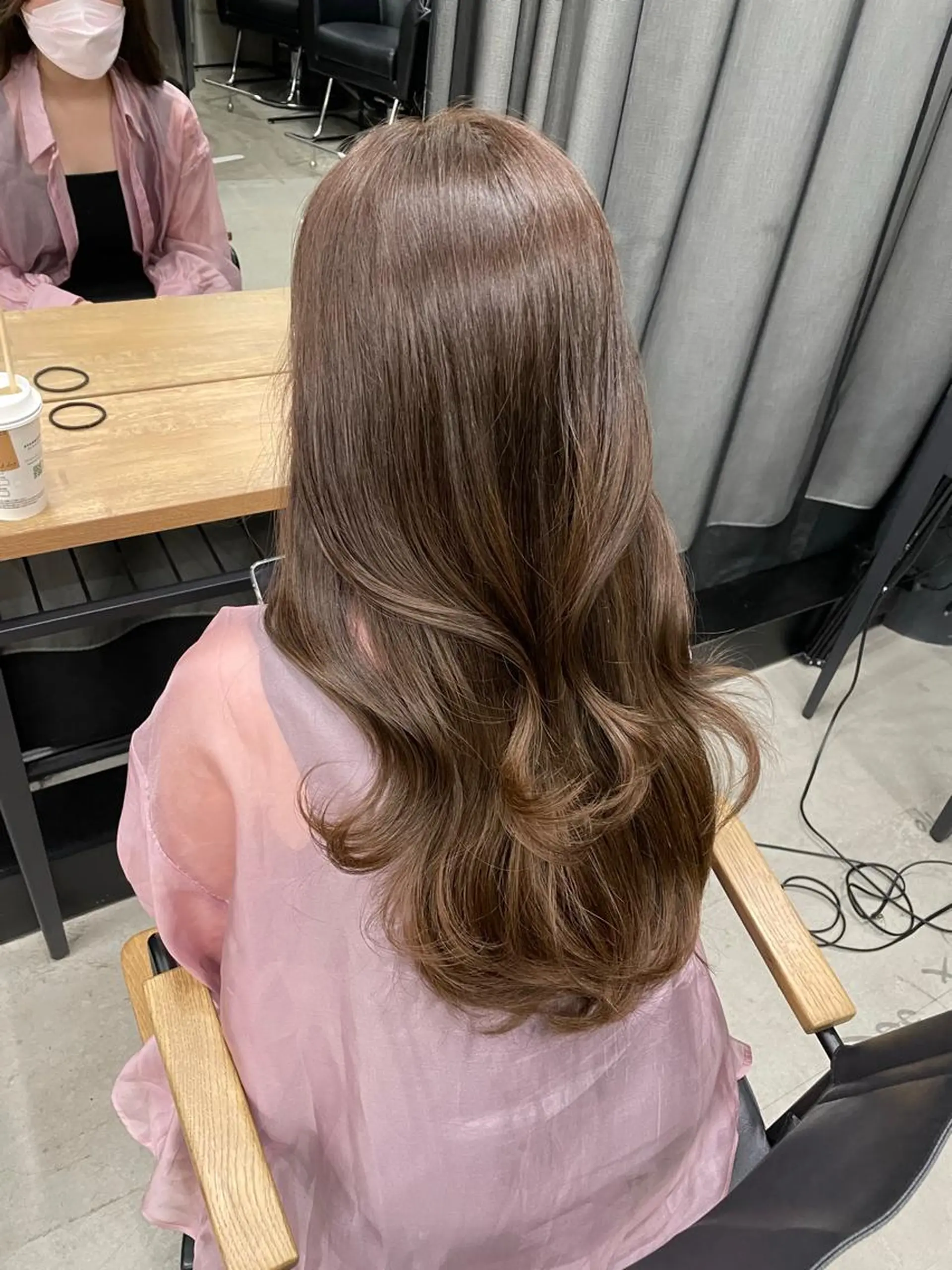 ロング 伊藤 莉奈　韓国ヘアのヘアスタイル