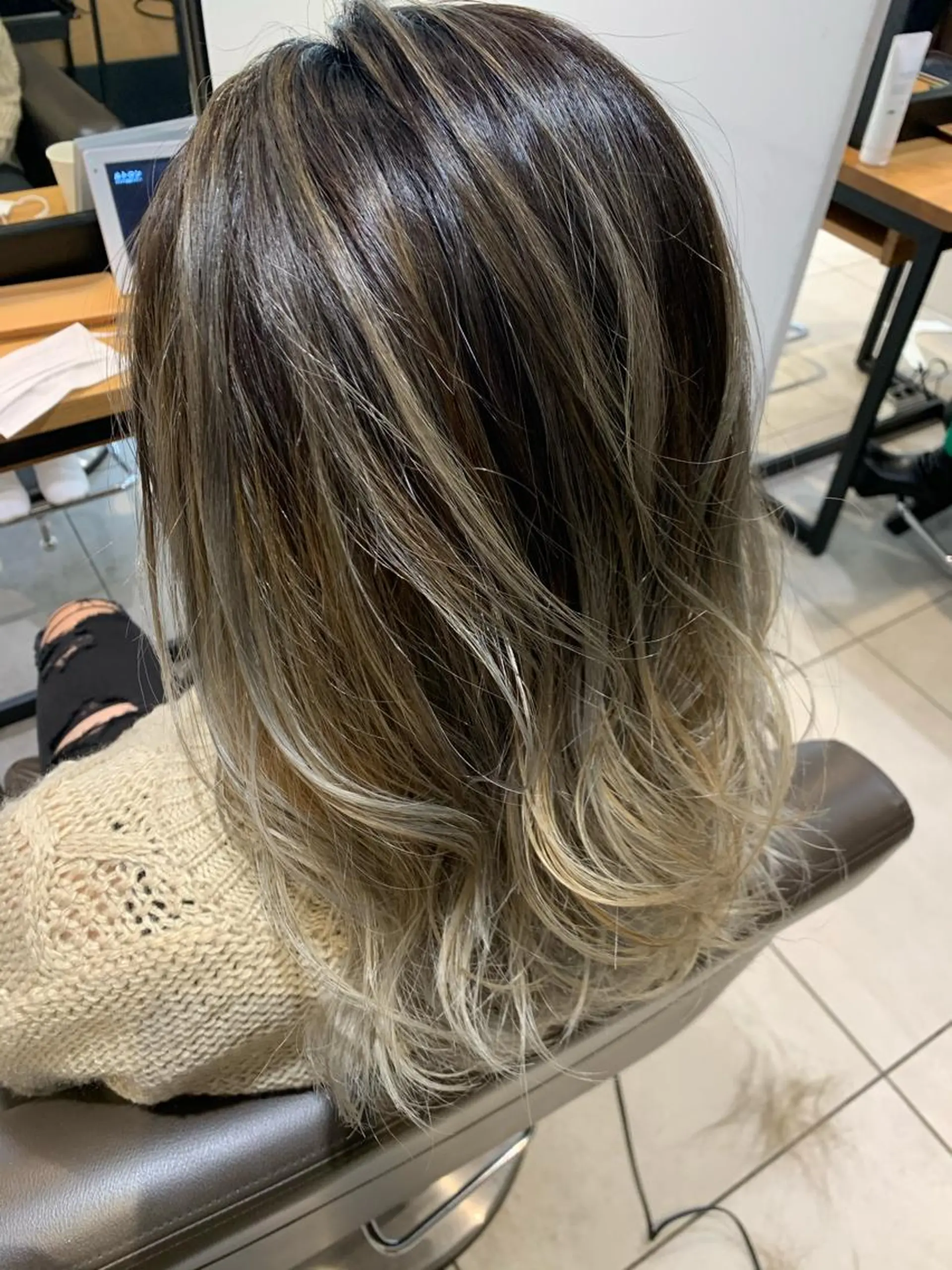 カラー 縮毛矯正✖️似合わせ 🌻ヒトミのヘアスタイル