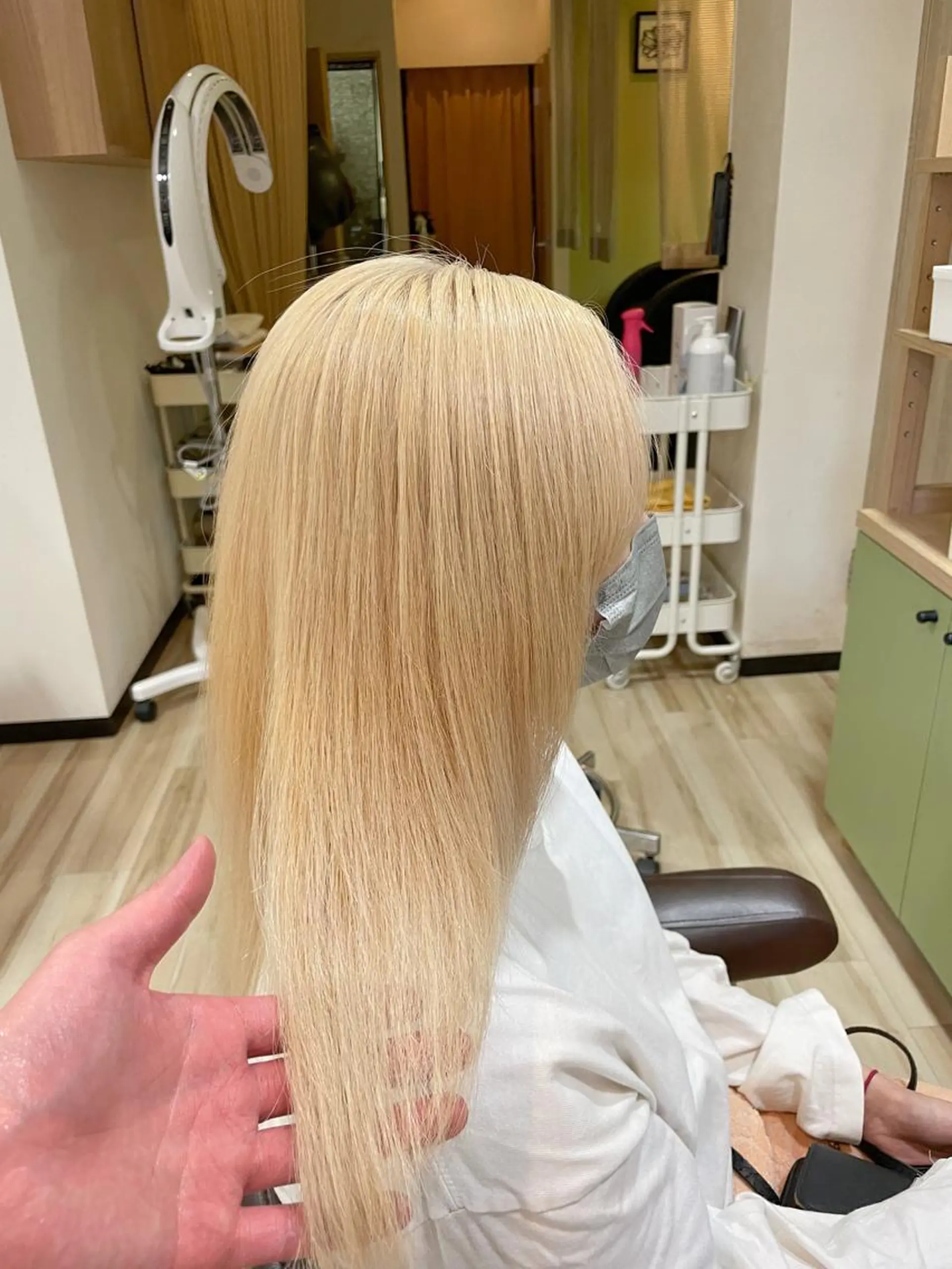 ロング カラー 🌈派手髪ハイトーン 🌈鈴木亮太🌈のヘアスタイル