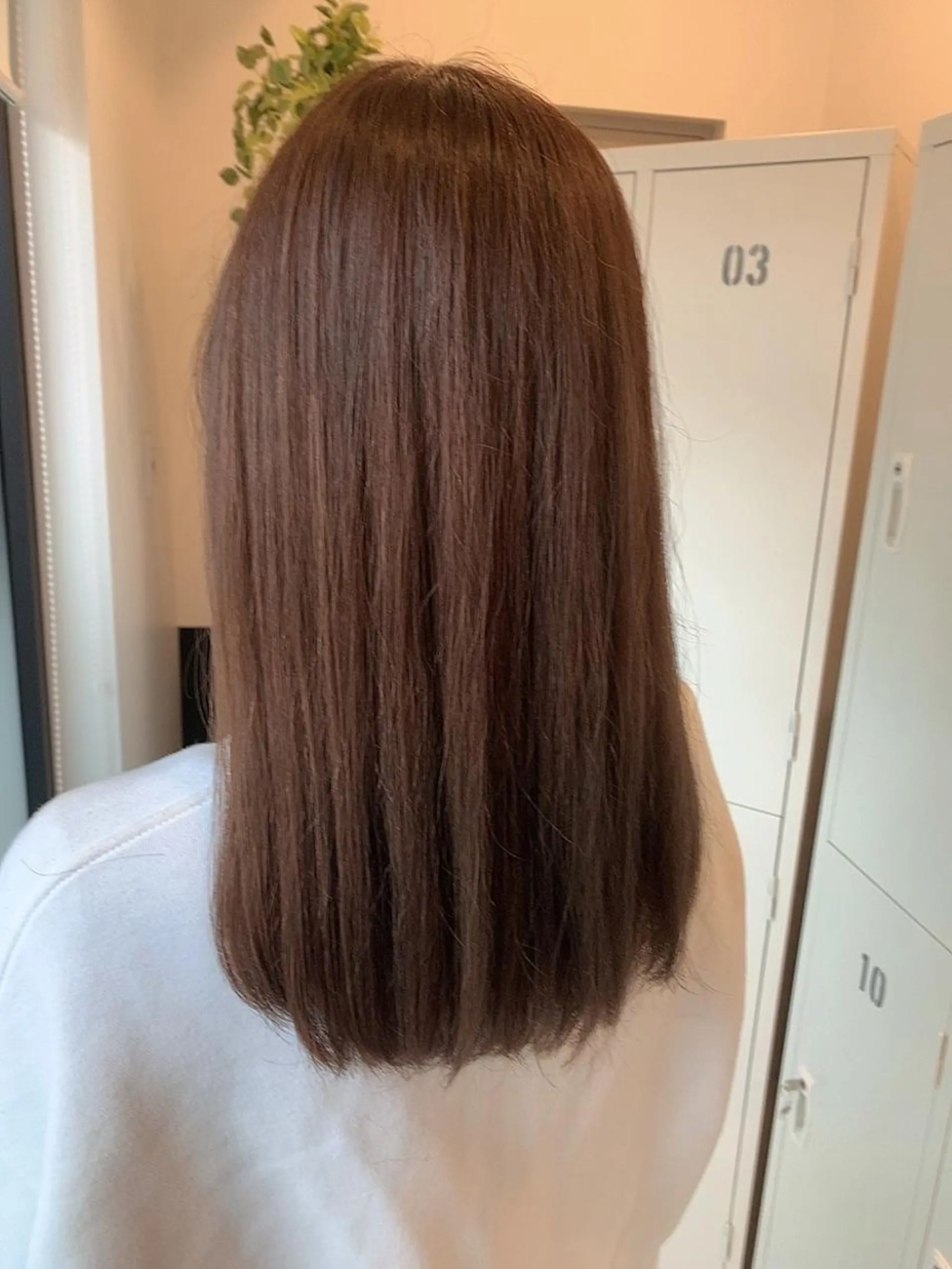 セミロング カラー ヘアカラー 尾曲 晃直のヘアスタイル