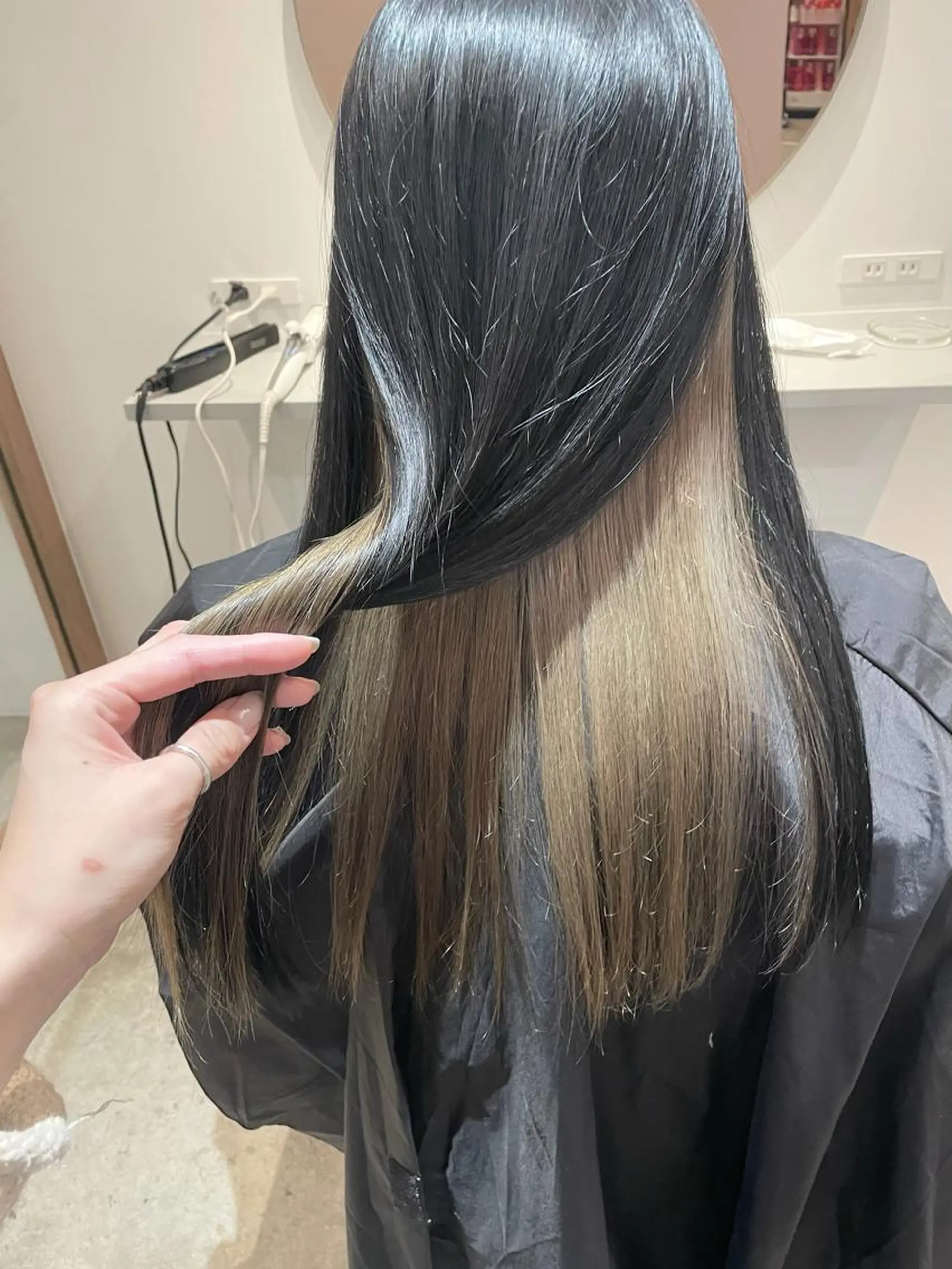 ロング カラー ベージュカラー 黒髪 ブリーチ ブルーカラー ブルーブラック カット ヘアカラー トリートメント 中目黒🌼 🌼ハナのヘアスタイル