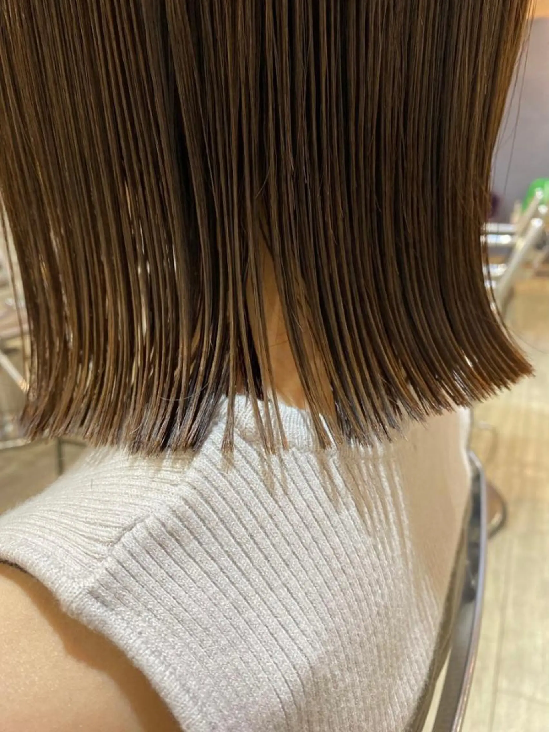 ミディアム 小林 朋花のヘアスタイル