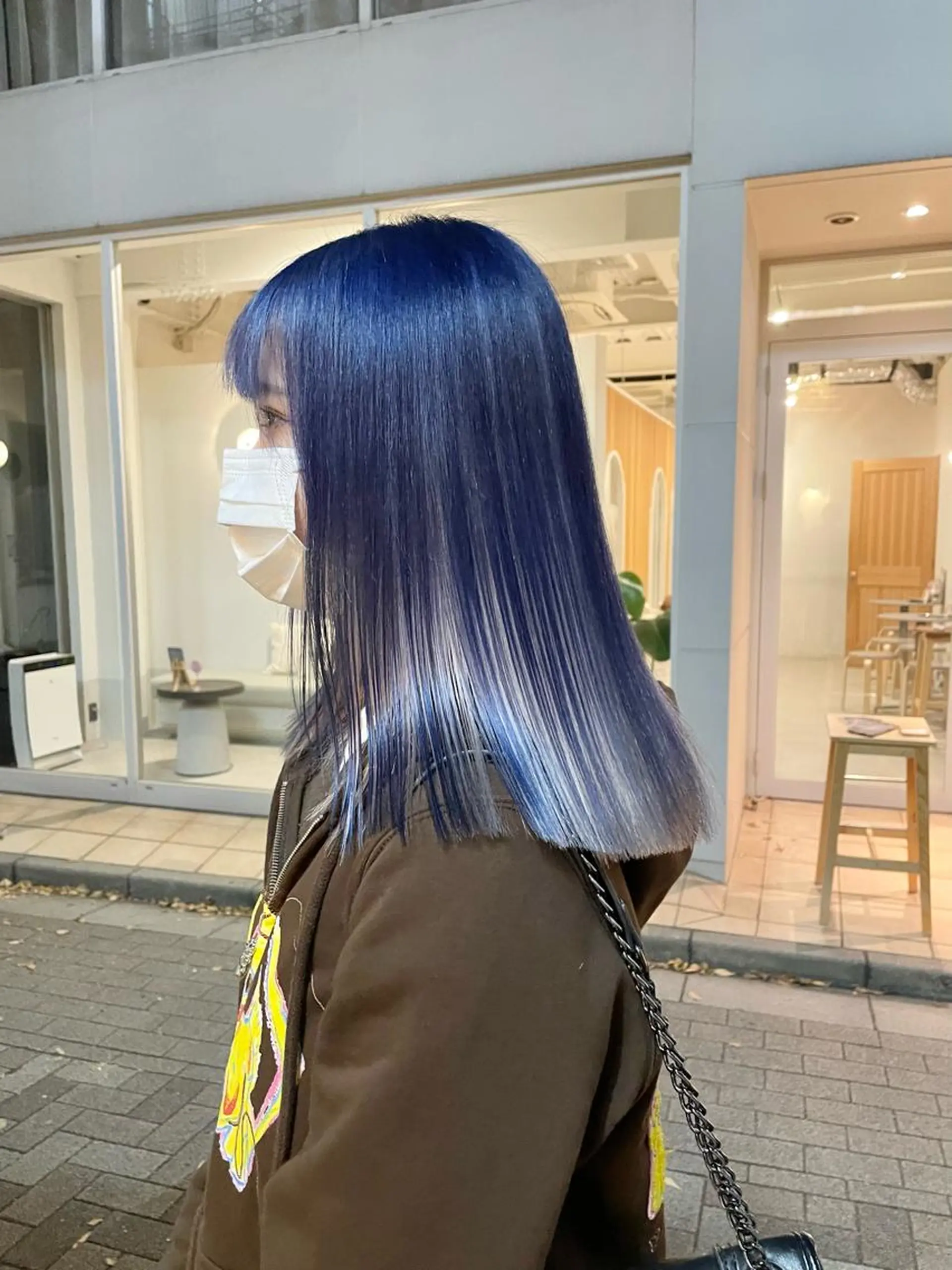ロング カラー ネイビーカラー シルバー ホワイトシルバー ヘアカラー トリートメント ヘアセット ハイトーン×レイヤー ／遠藤将太のヘアスタイル