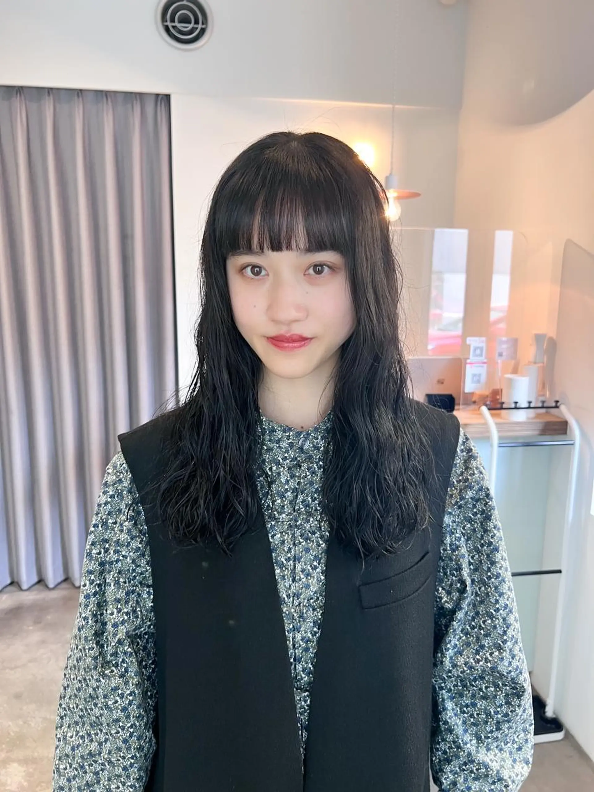 セミロング カラー パーマ ミディアムパーマ /癖毛パーマのヘアスタイル