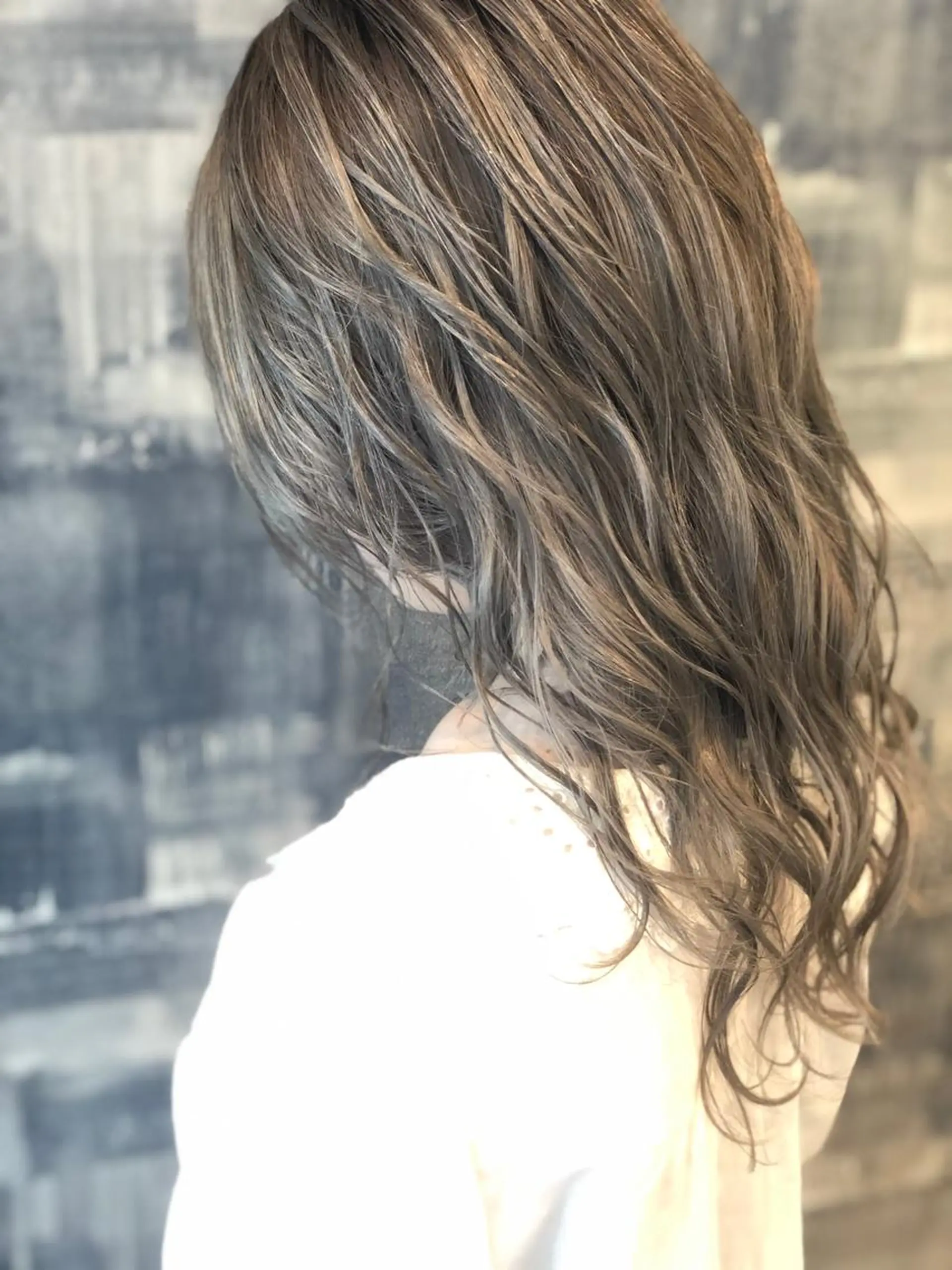 セミロング カラー 日高 香織のヘアスタイル