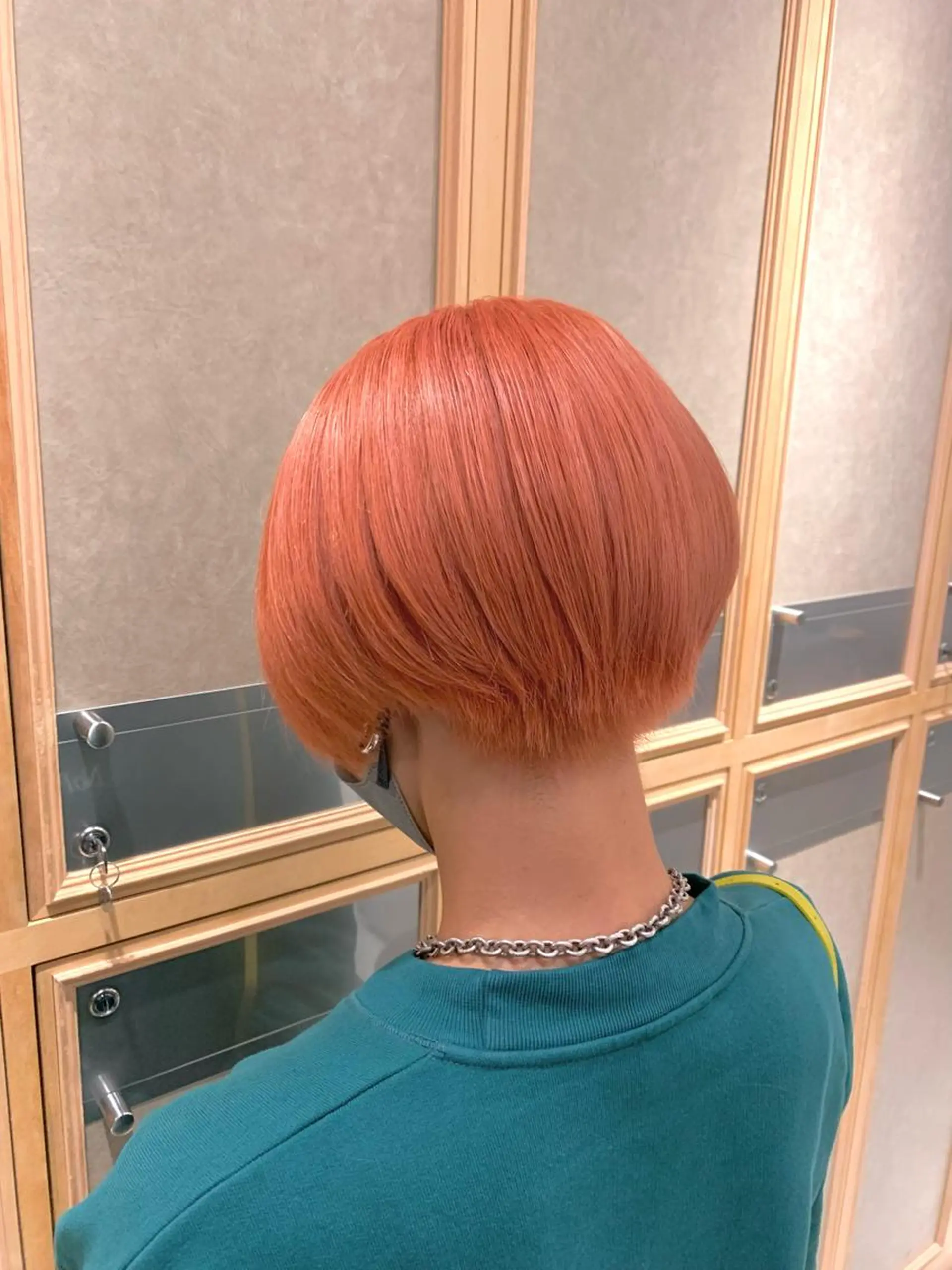 ショート ヘアカラー トリートメント 淡いハイトーンカラー レイヤーカットゆうかのヘアスタイル