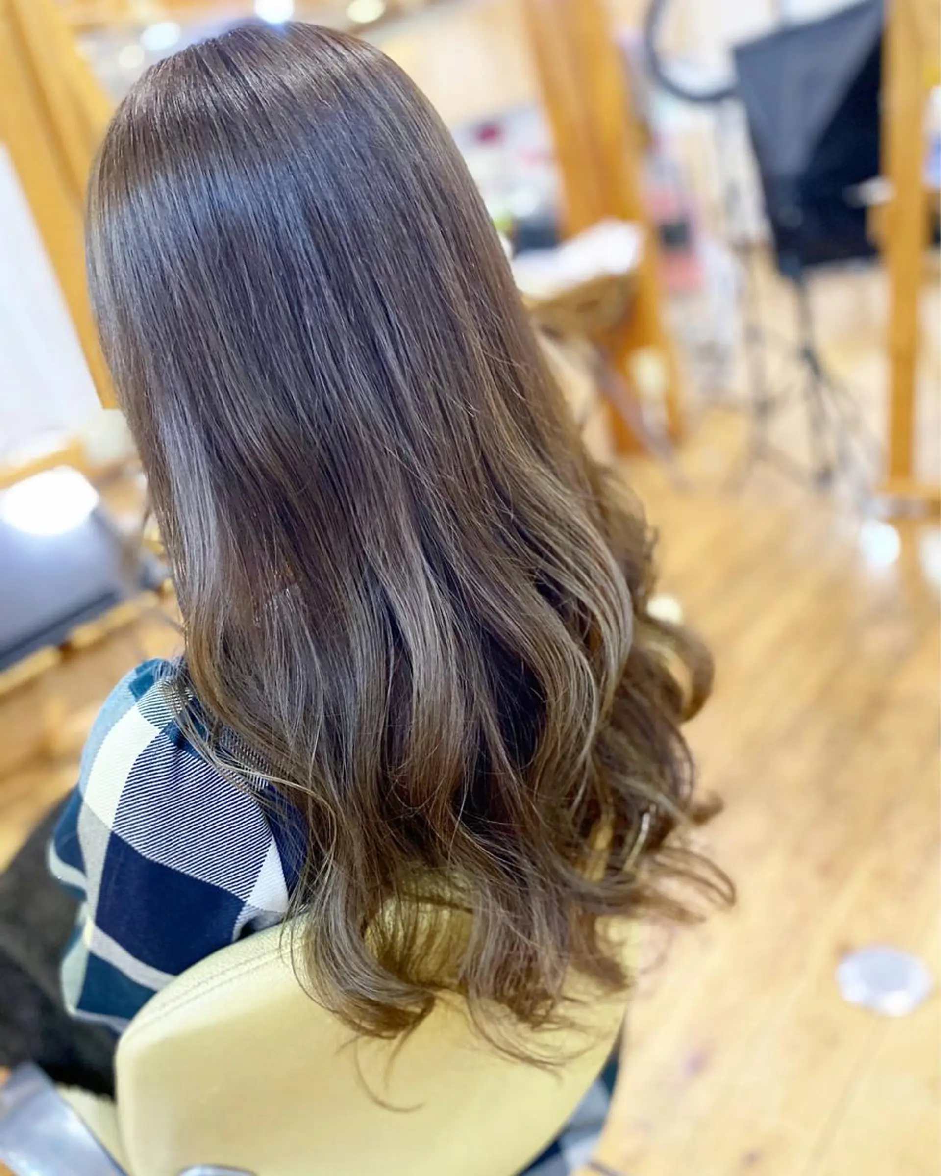 ロング カラー 荒木 ひろかのヘアスタイル