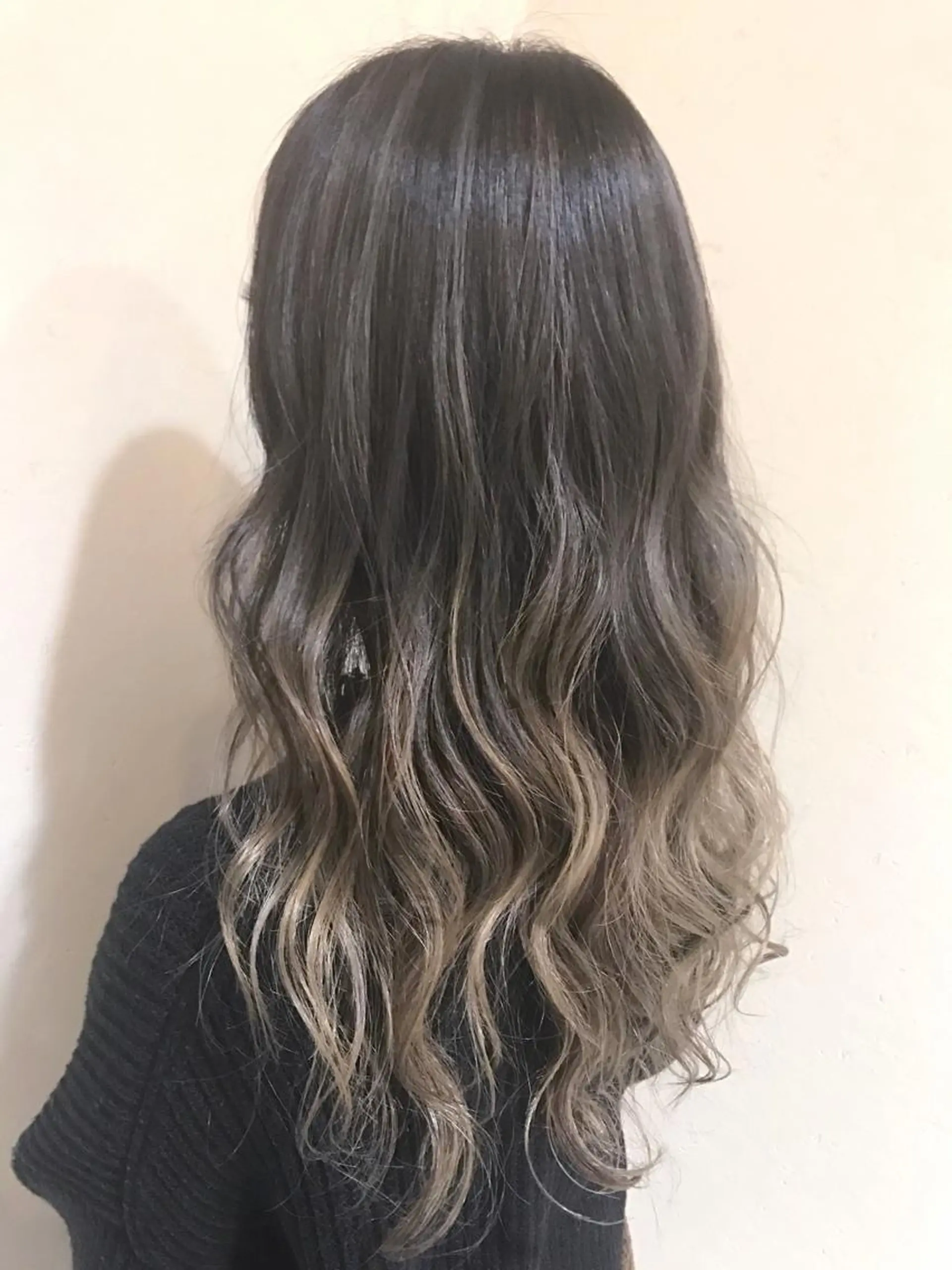 ロング カラー 透明感カラー 外国人風カラー filo   渋谷 Gishiのヘアスタイル