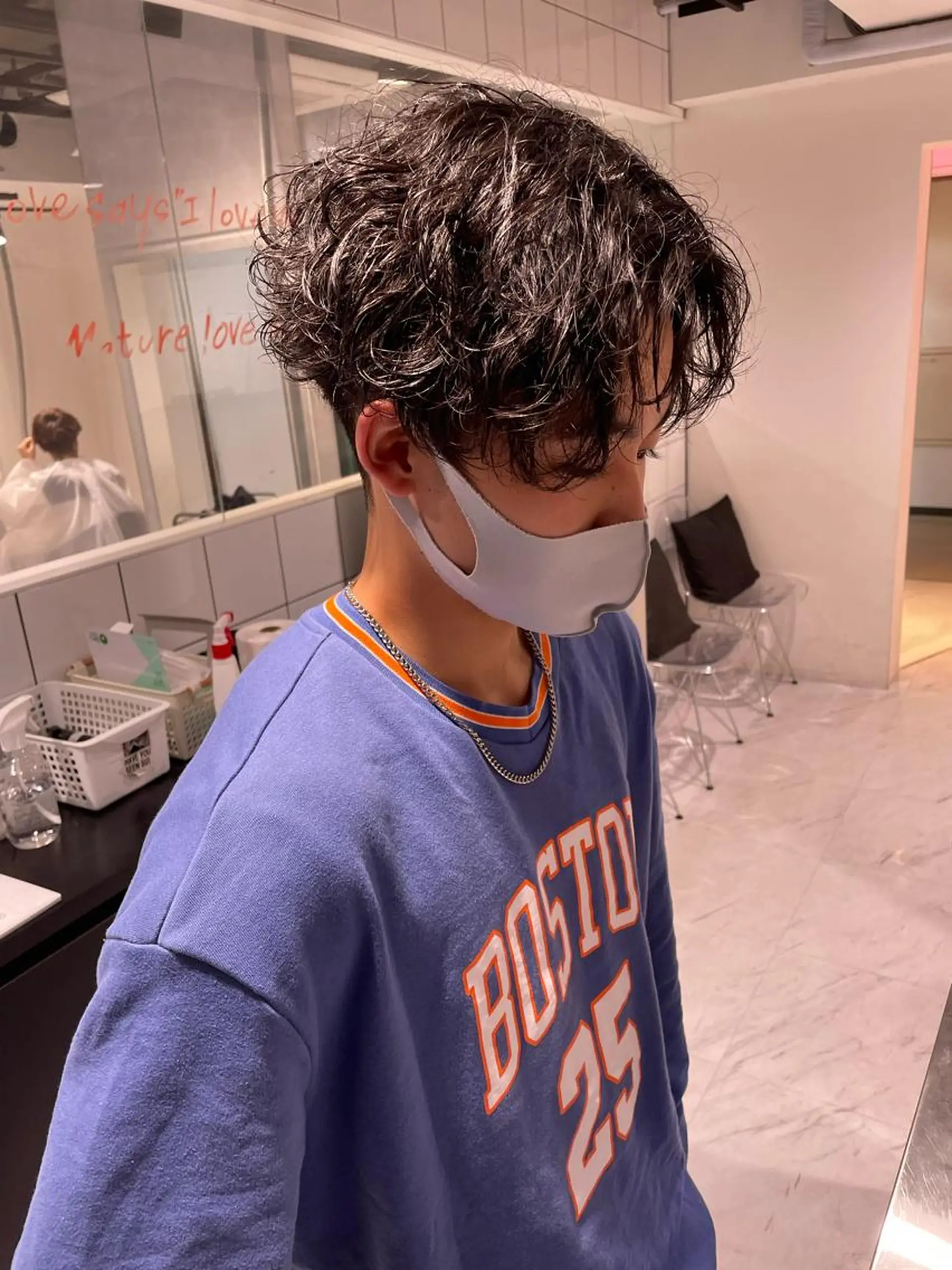 ショート カラー パーマ ヘアアレンジ メンズ キッズ ネイル マツエク・マツパ メンズパーマ メンズネイル カット パーマ トリートメント ヘッドスパ ヘアセット スパイキー/フェザー /波巻き/かいとのヘアスタイル