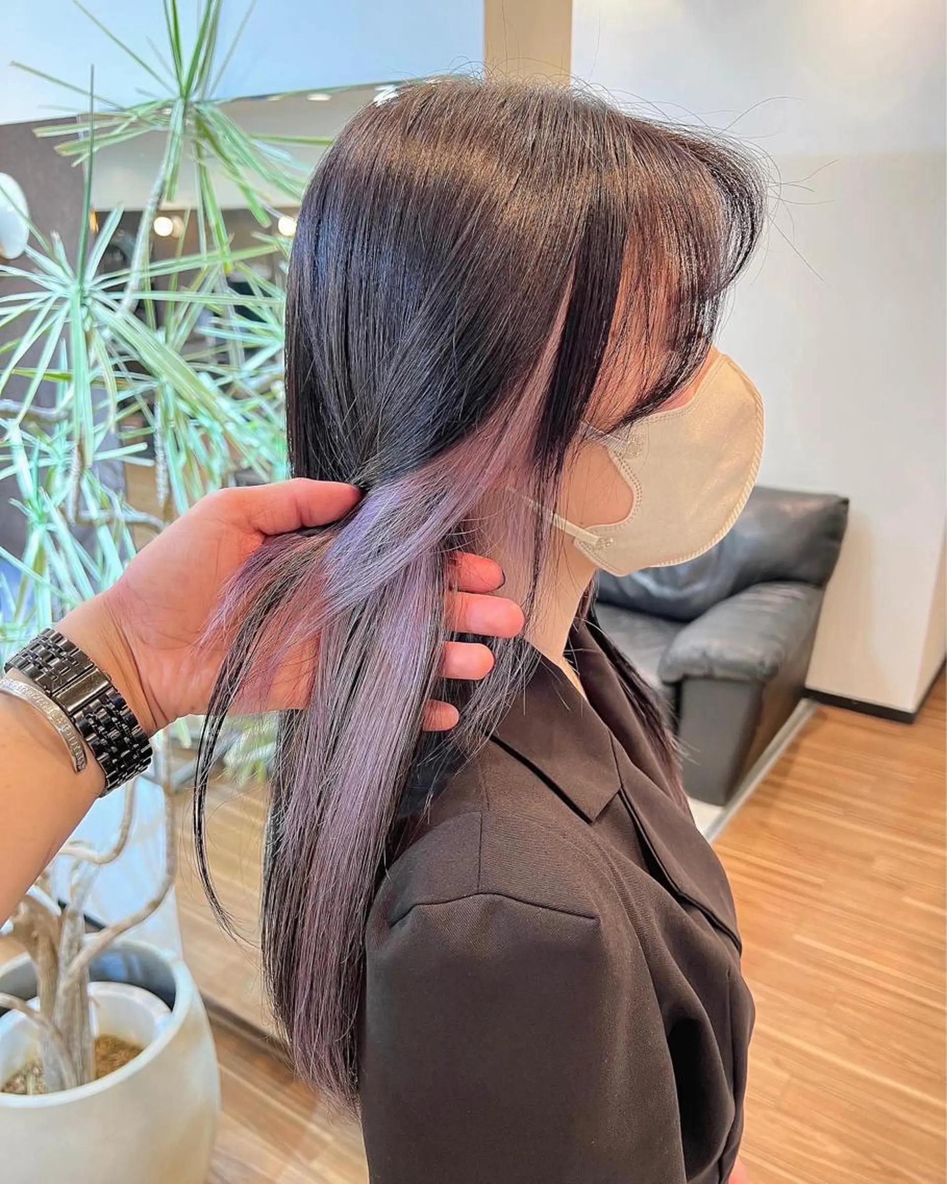 ロング カラー ブリーチ ラベンダーカラー 色ムラ修正の神様 新宿ハイトーンかすみのヘアスタイル