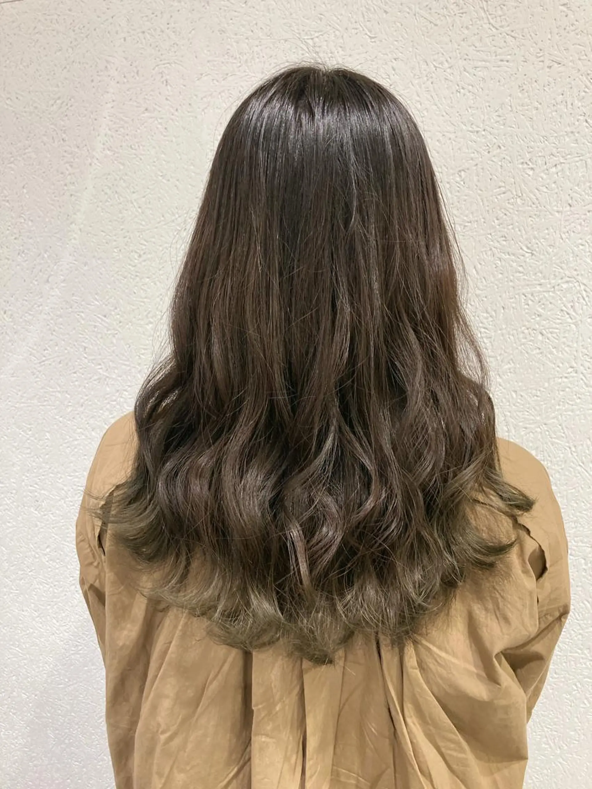 セミロング カラー カット ヘアカラー 💎髪質改善💎 西森千夏のヘアスタイル