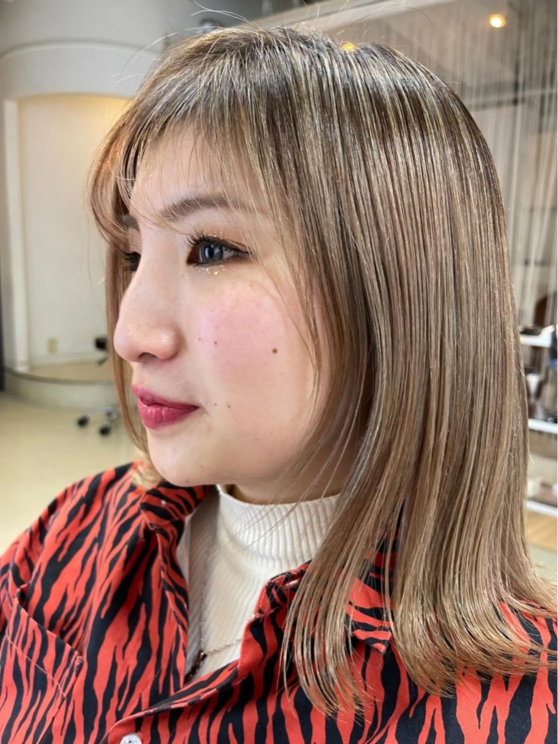 ミディアム カラー ラシェンテ居留地所属・鶴﨑 美優亜のヘアスタイル