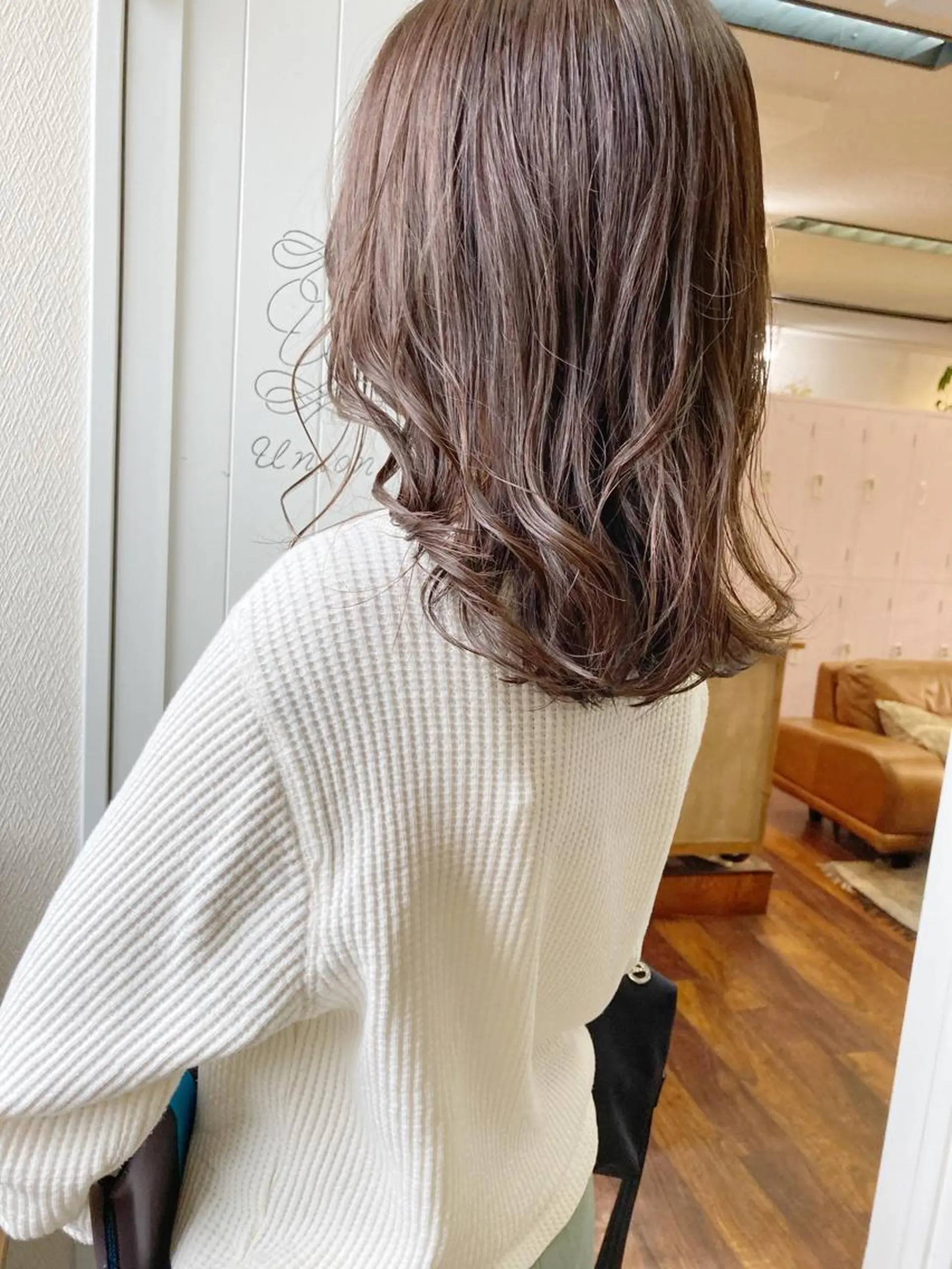 セミロング カラー ブリーチ ケアブリーチ ハイライトカラー ハイライト トリートメント 小木曽智美 /ボブ/ショートのヘアスタイル