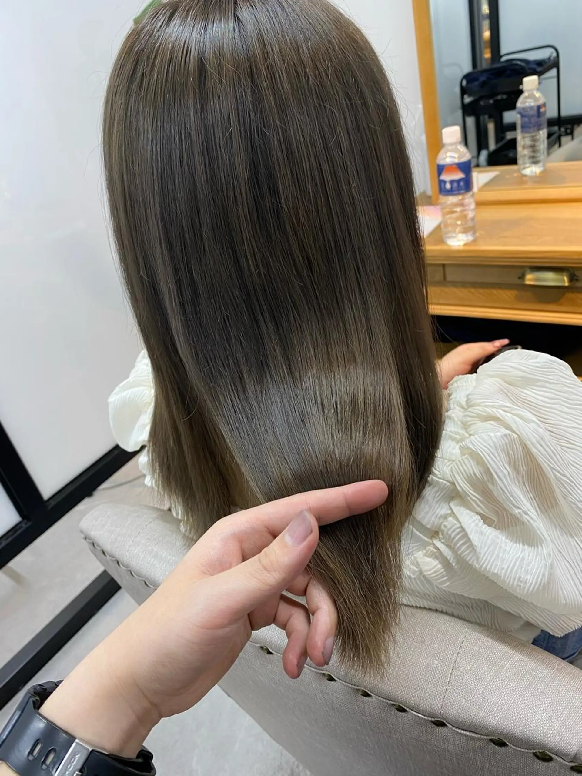 セミロング カット ヘアカラー トリートメント 透明感/ツヤ髪/ さら艶/前田祥汰のヘアスタイル