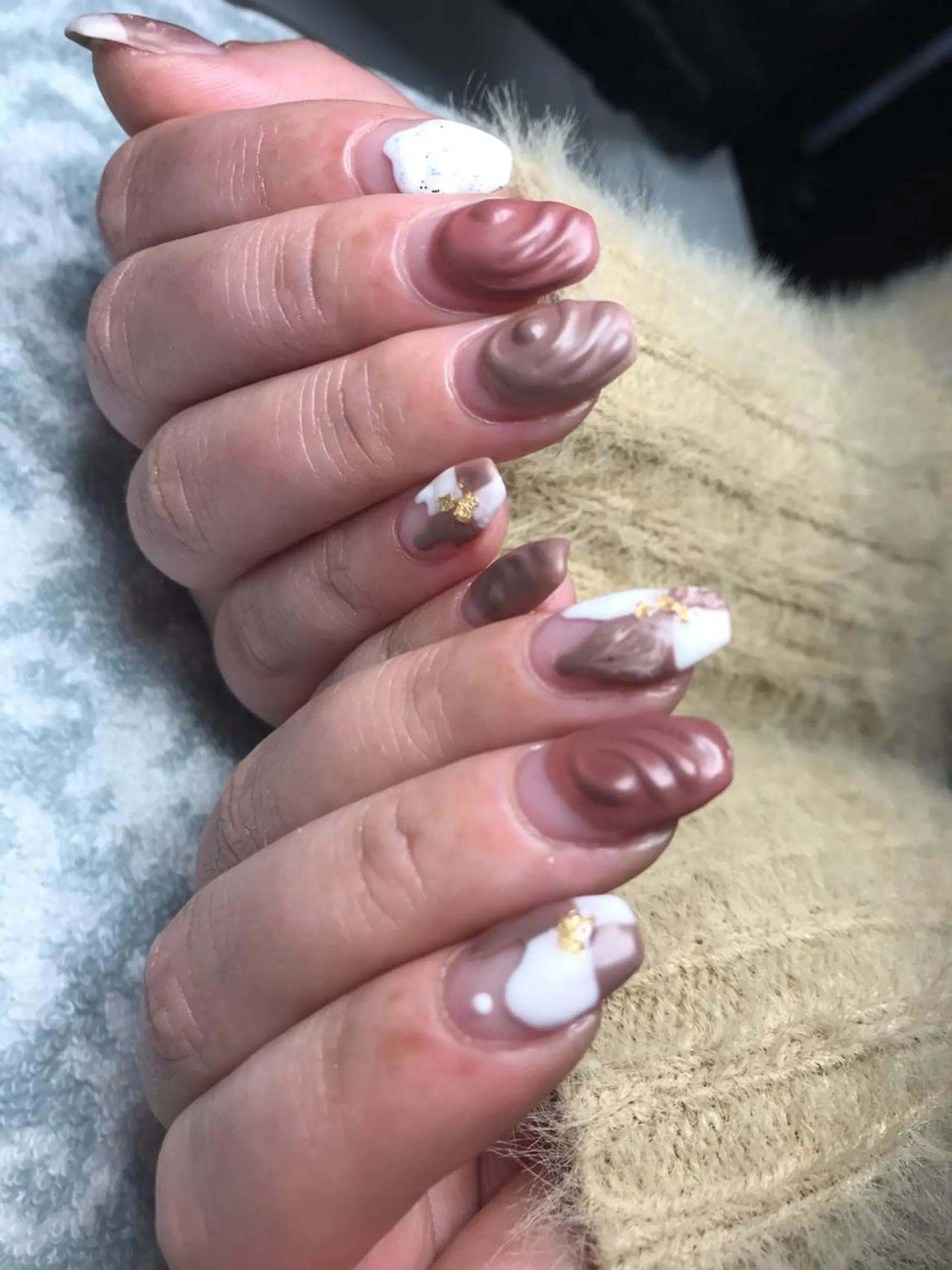 ネイル アートネイル フレンチネイル ハンドネイル ネイルサロンハピーナ自宅サロン所属・金沢 未緒のネイルデザイン