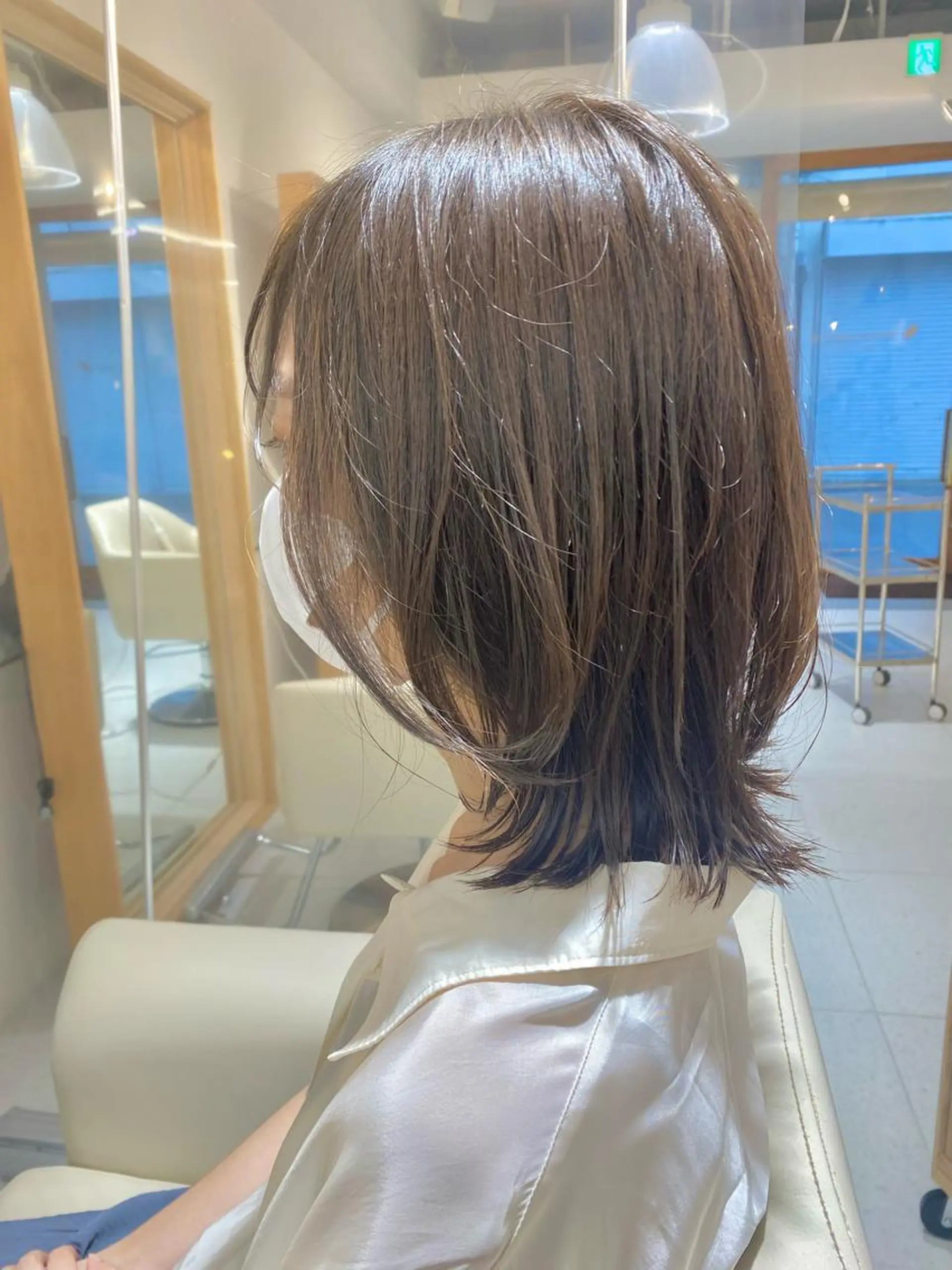 セミロング ヘアカラー トリートメント 安永 涼のヘアスタイル