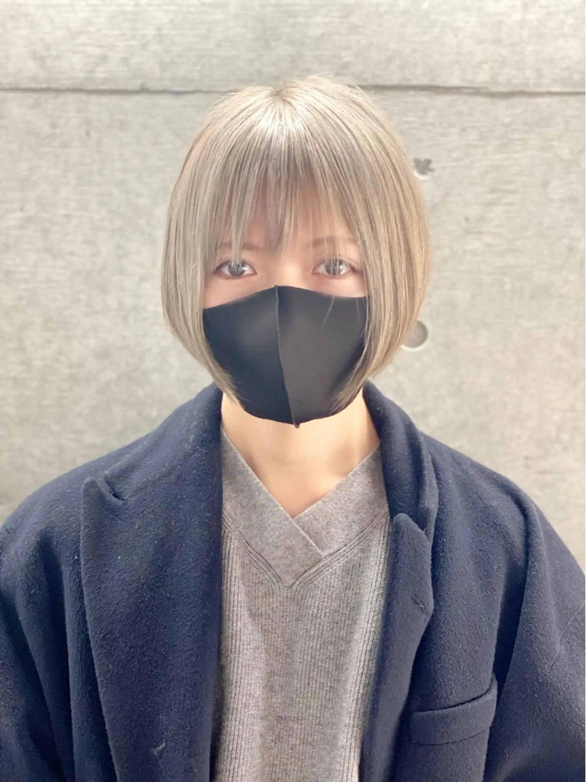 ショート アッシュ ボブ くびれヘア ハイライト レイヤーカット 原宿アンリ 山下卓也のヘアスタイル