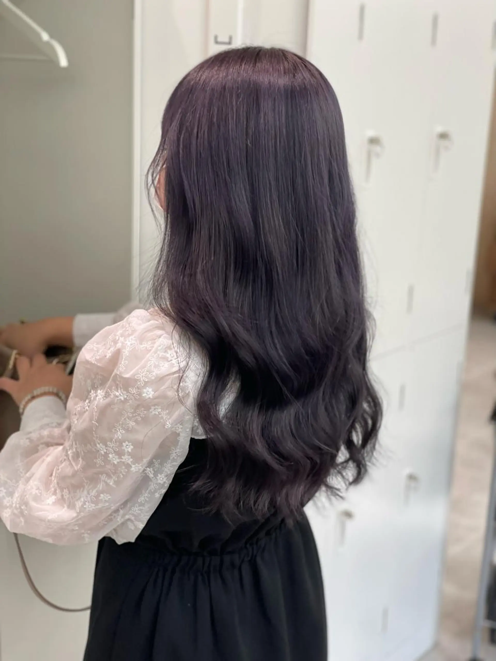 ロング カラー ショーヤ/ブリーチ /エクステのヘアスタイル