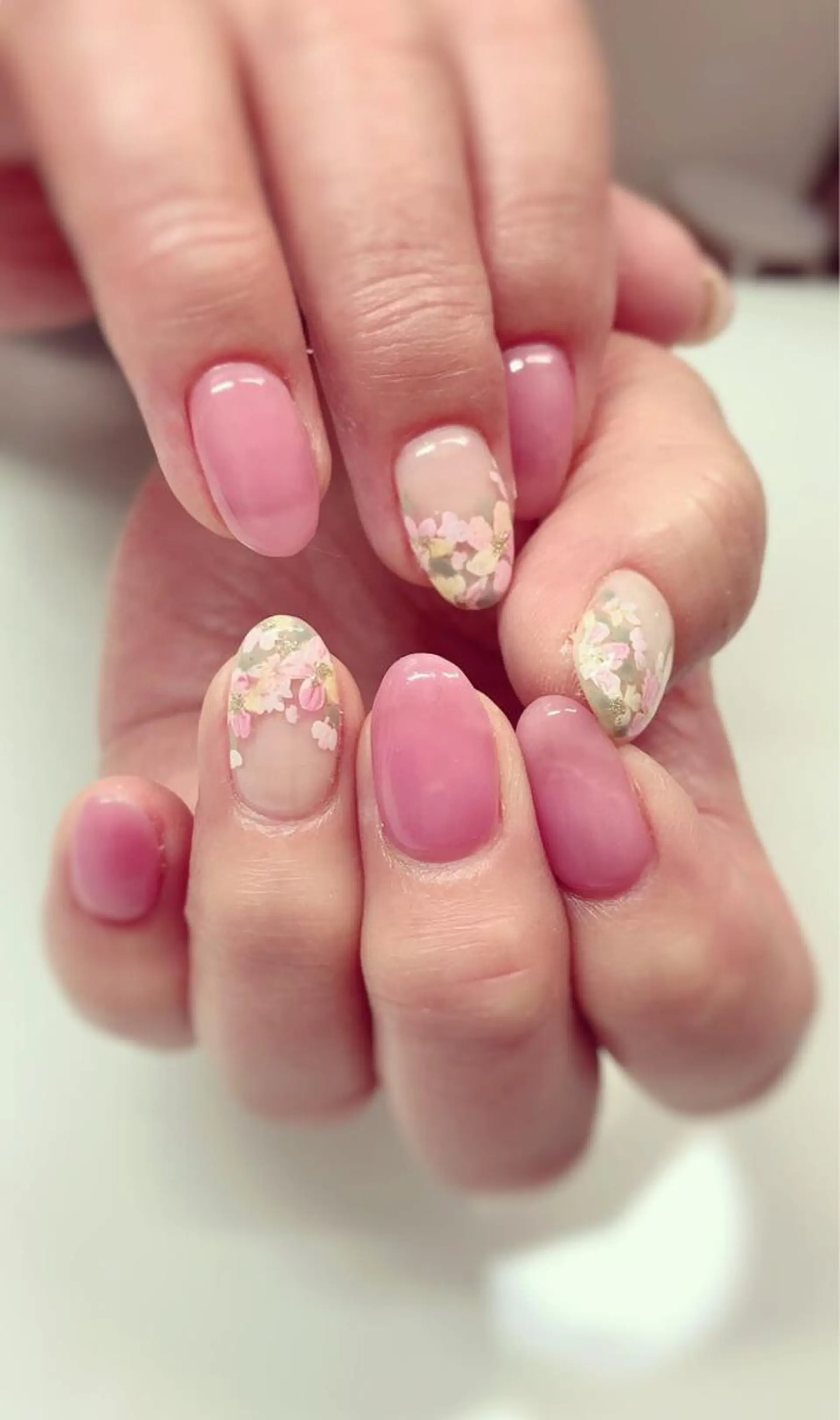 ネイル フットネイル グリーン オフィスネイル ワンカラーネイル 春ネイル Lily Roseスタッフ一同のマツエク・マツパデザイン