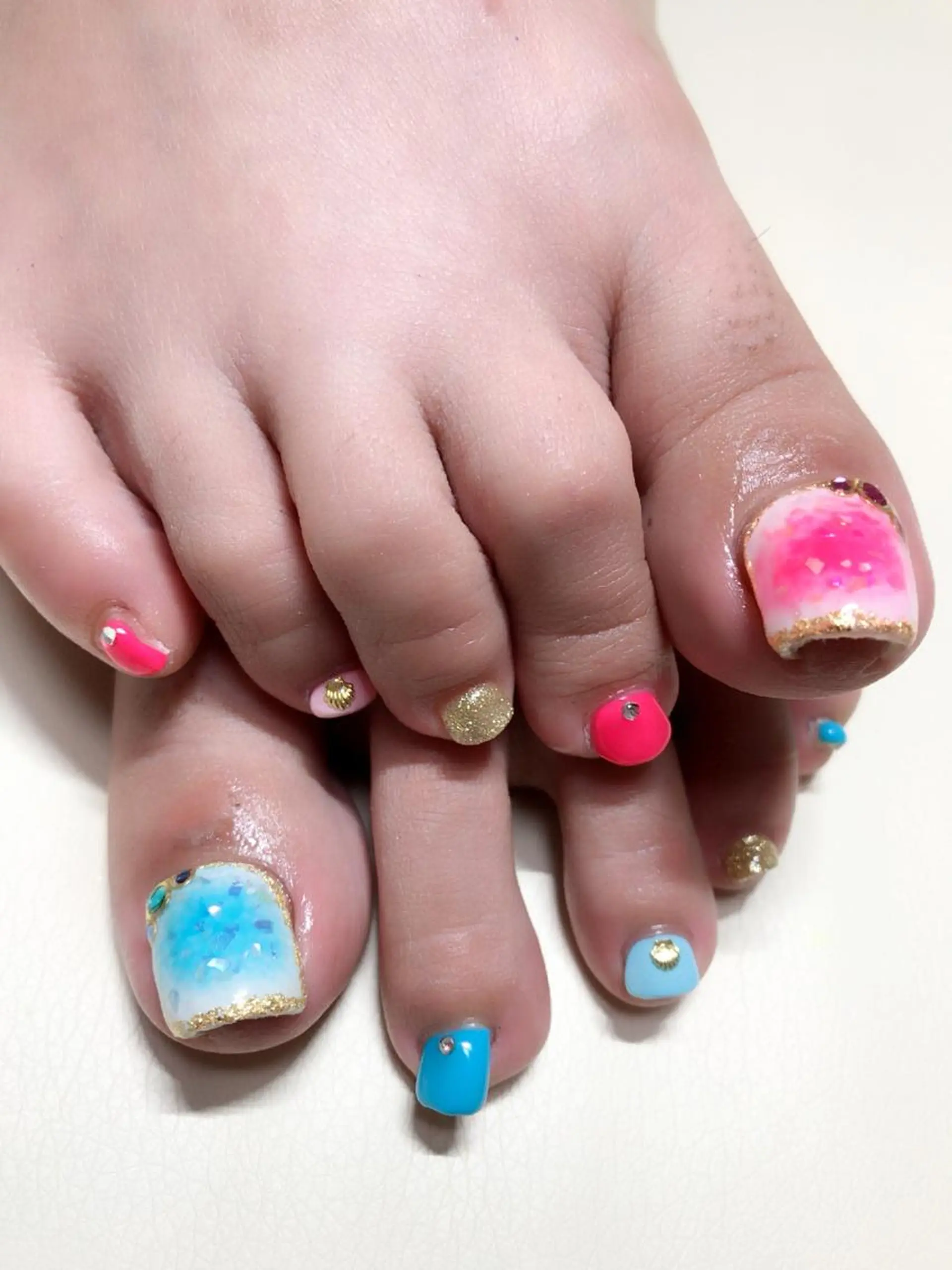 ネイル アートネイル ストーンネイル ネイル/耳つぼ /新ホワイトニングのネイルデザイン