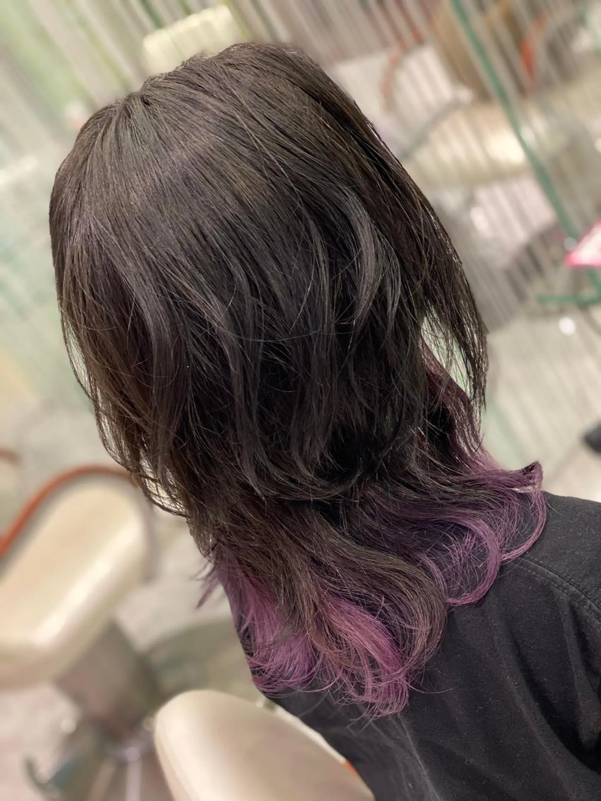 セミロング カラー ブリーチ ダブルカラー インナーカラー パープルカラー ウルフカット 💇‍♀️✨サラツヤ 特化✨　天野翔のヘアスタイル