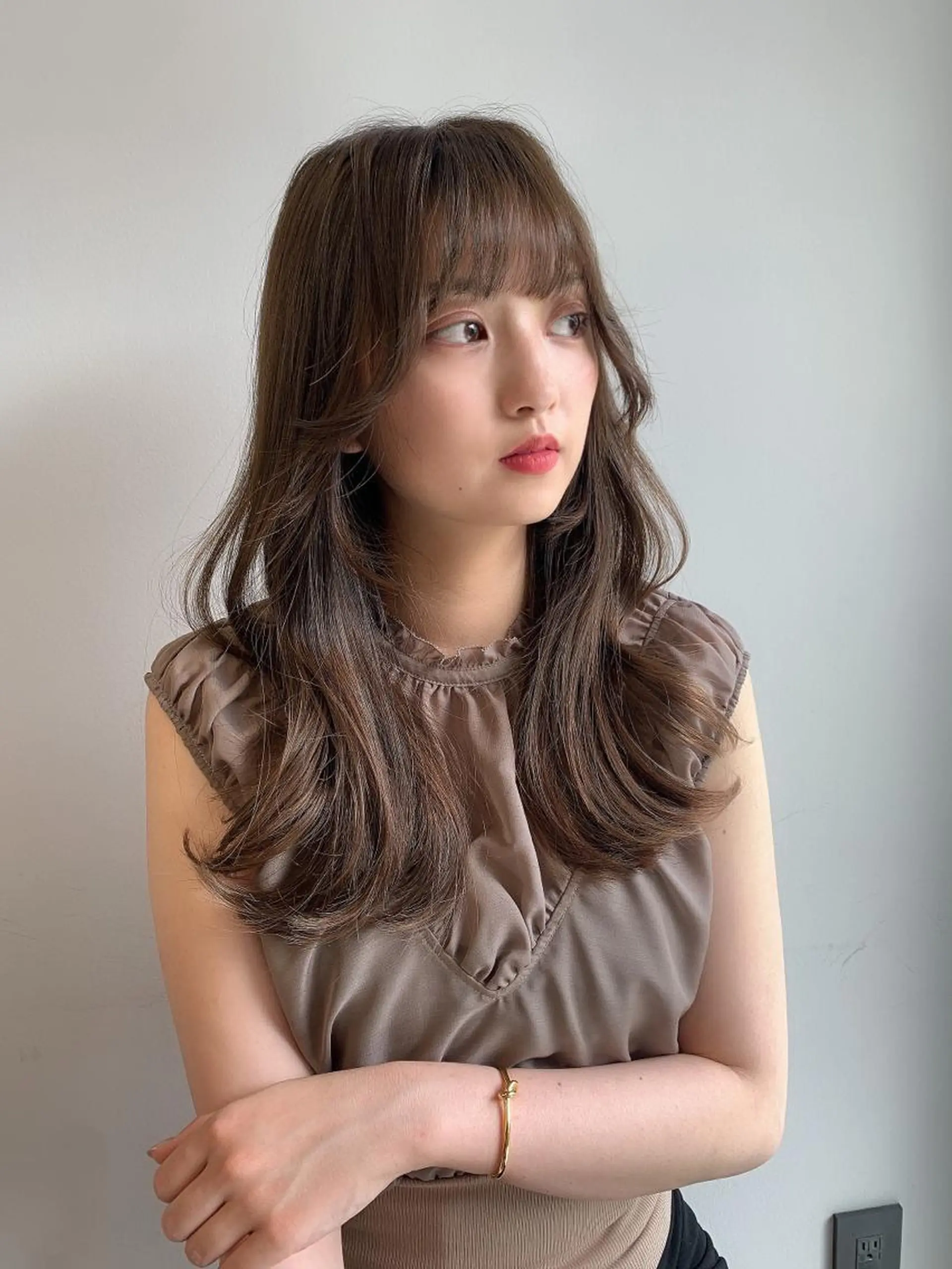 ミディアム カラー カット ヘアカラー トリートメント ヘッドスパ ヘアセット 透明感/オリーブ/ グレージュ/YUKAのヘアスタイル