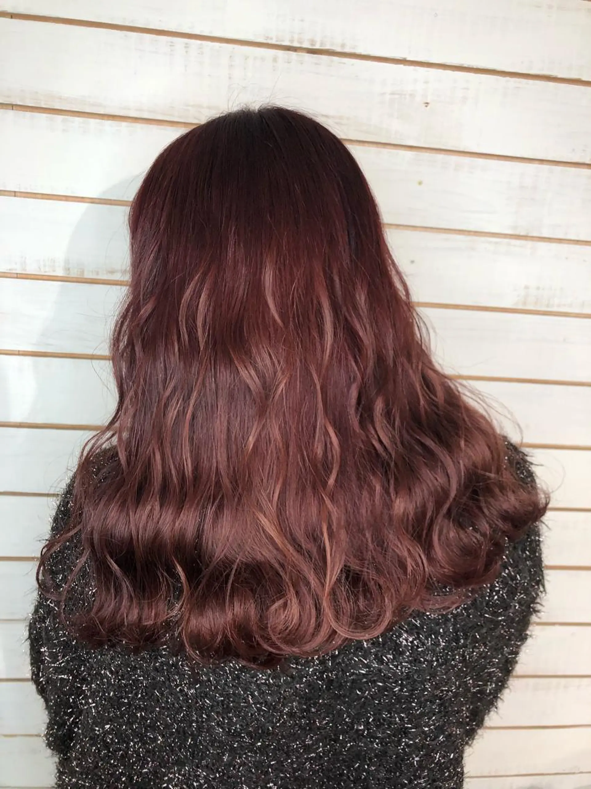 セミロング カラー レッドカラー カット ヘアカラー トリートメント 🧡艶髪ちゅるん髪 🫧🧡YUKI❄️のヘアスタイル