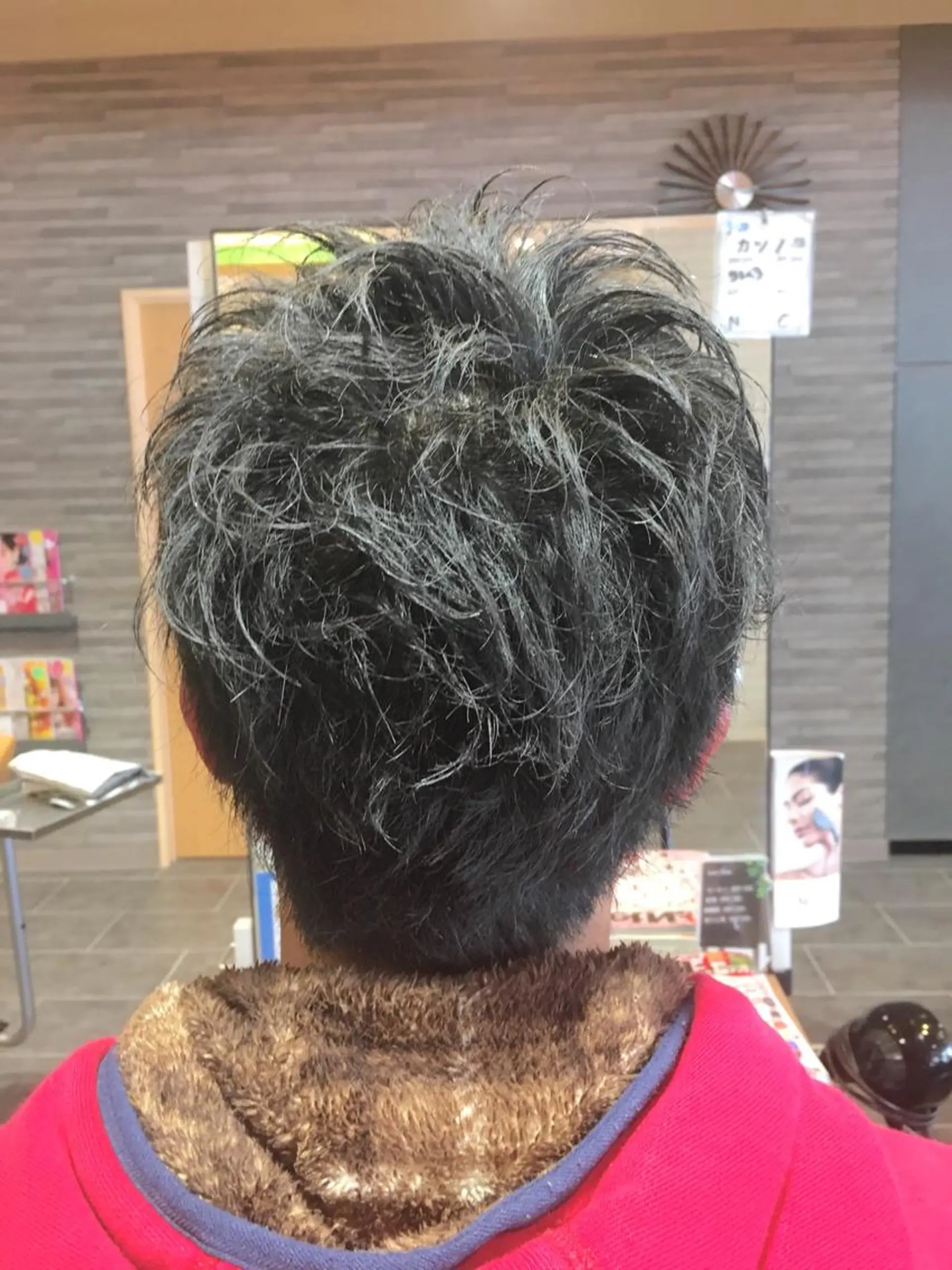 ショート パーマ メンズ 吉村 周馬のヘアスタイル