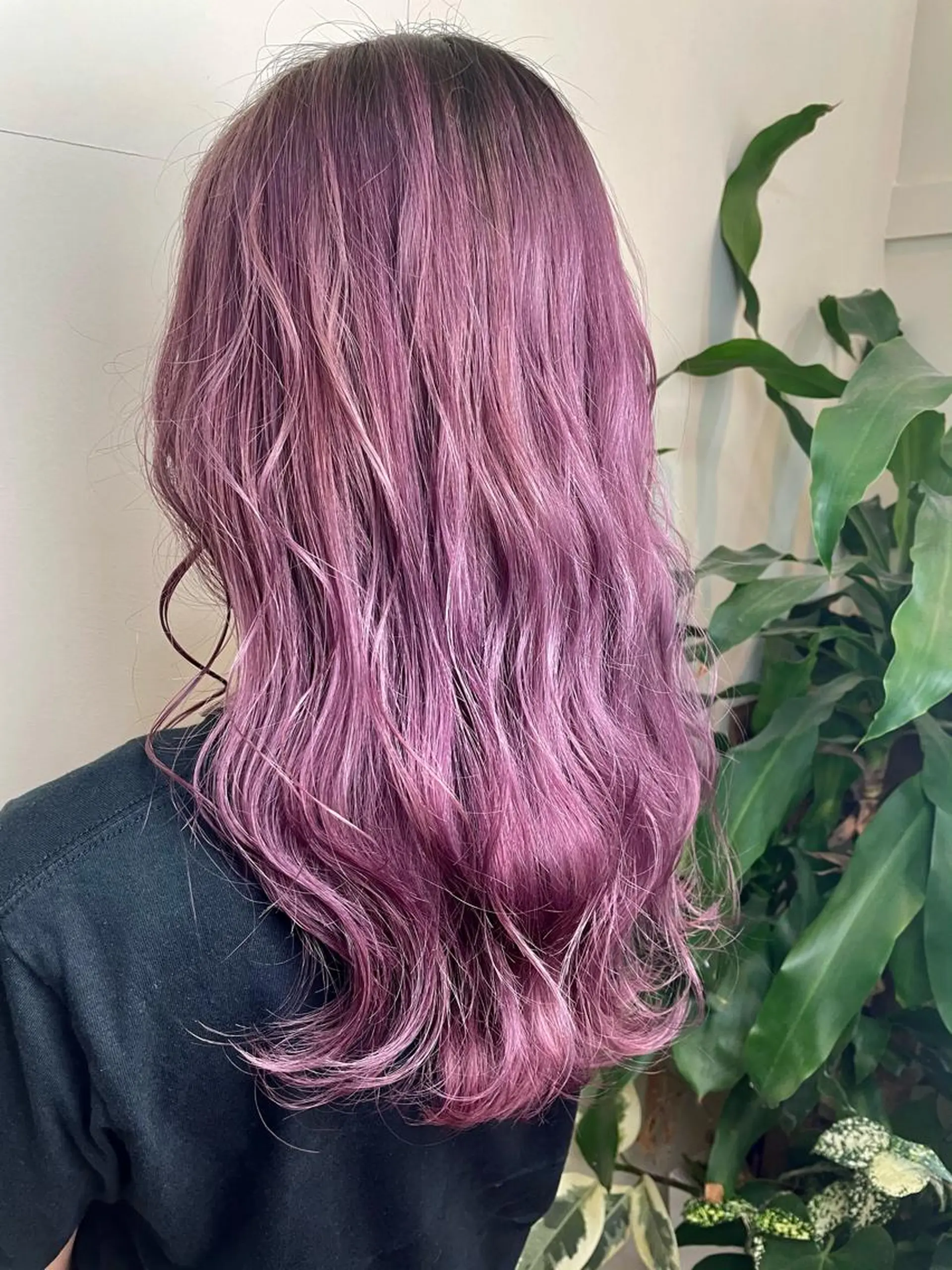 セミロング カラー シールエクステ セミロングパーマ バレイヤージュ ブリーチ ケアブリーチ カット ヘアカラー WEST OLAND加藤圭介のヘアスタイル