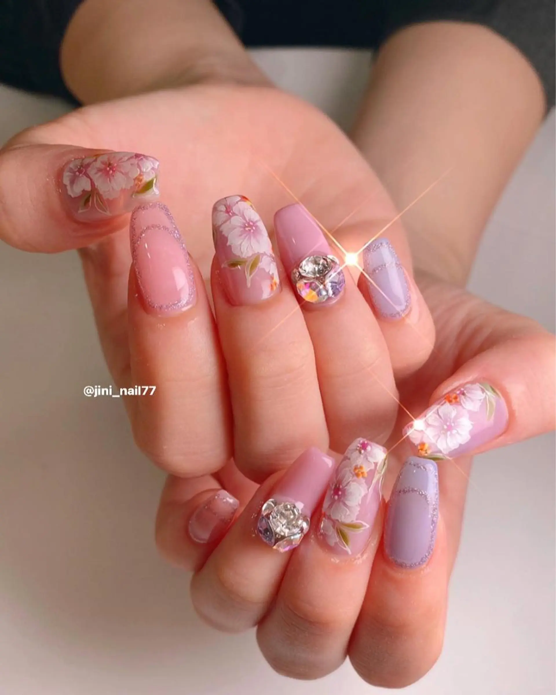 ネイル JINI NAIL所属・ジニ ネイルのネイルデザイン