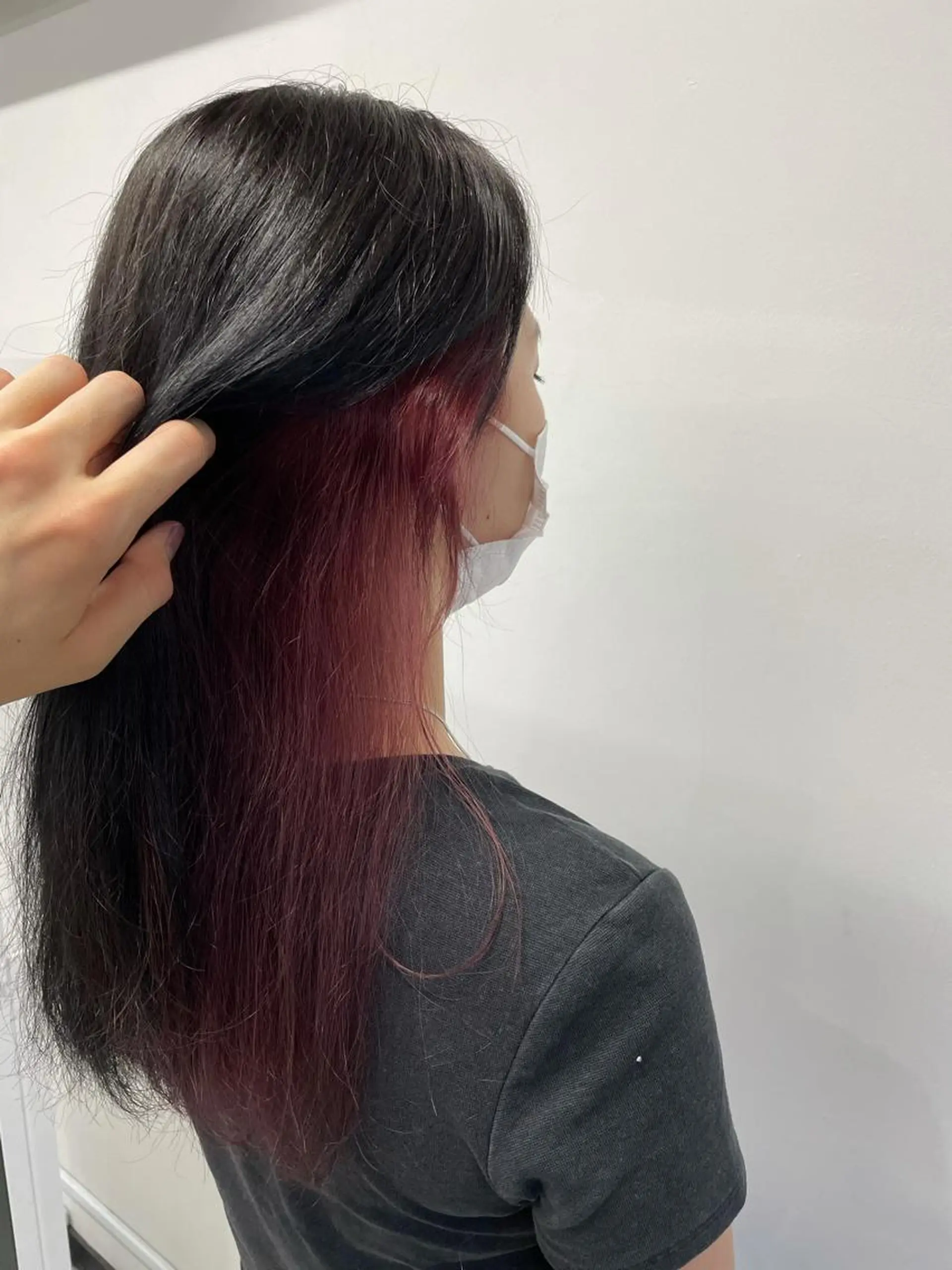 セミロング カラー パーマ ヘアアレンジ メンズ キッズ ネイル マツエク・マツパ メンズインナーカラー インナーカラー ピンクカラー カラーマツエク ピンク スパイキー/フェザー /波巻き/かいとのヘアスタイル