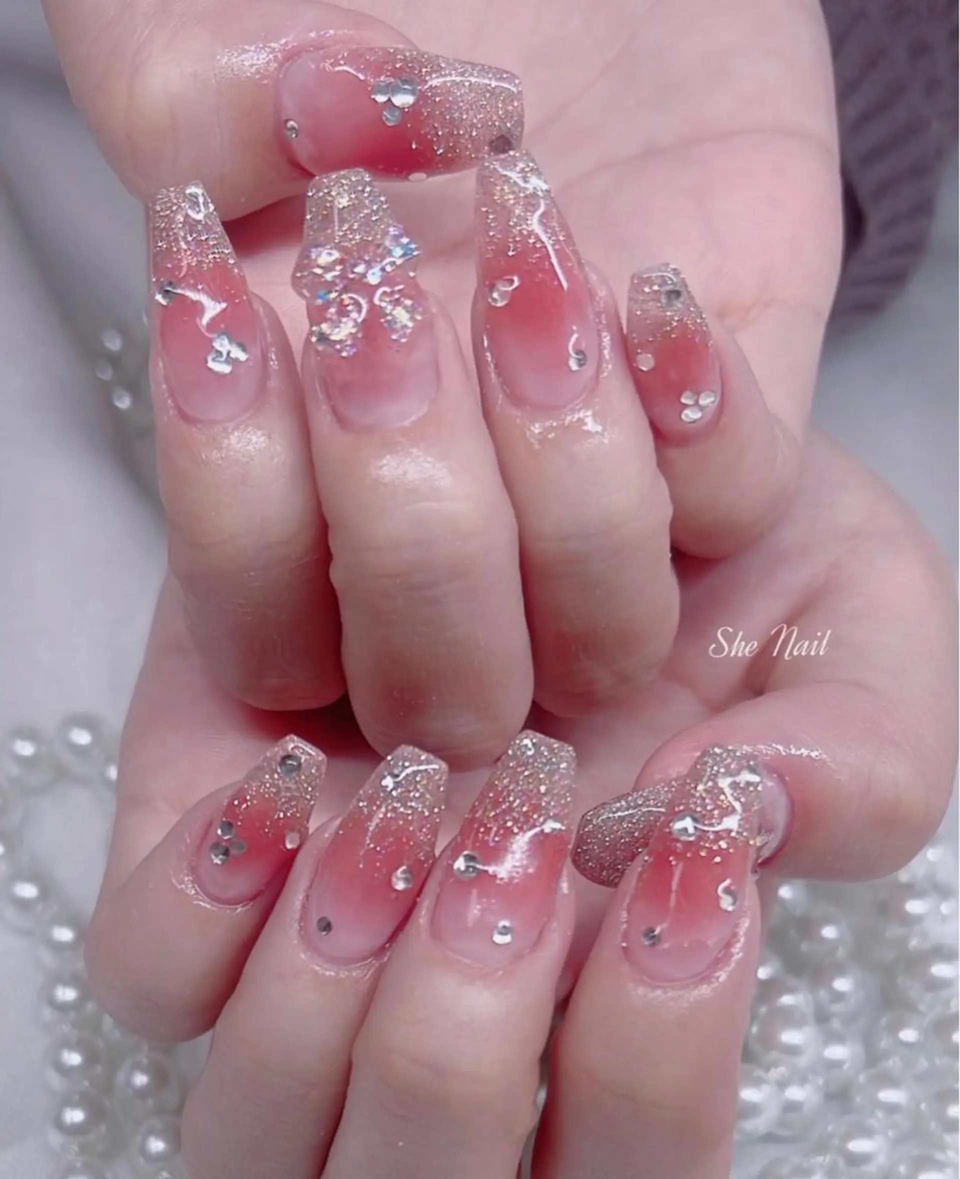 ネイル チークネイル 長さ出し フレンチネイル マグネットネイル 持ち込み ハンドネイル She   Nail所属・ISA_ BELLAのネイルデザイン