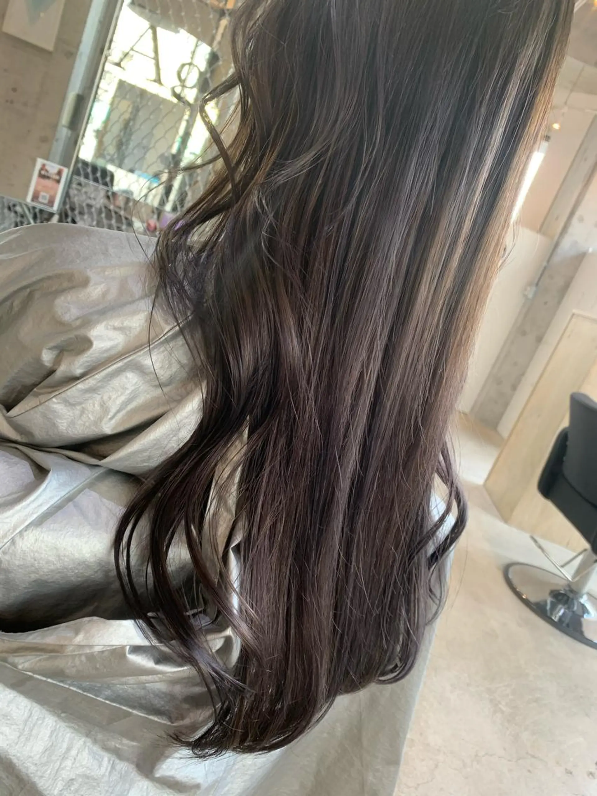ロング カラー グレージュ パープルカラー パープルグレージュ カット ヘアカラー トリートメント ♡ yumaのヘアスタイル
