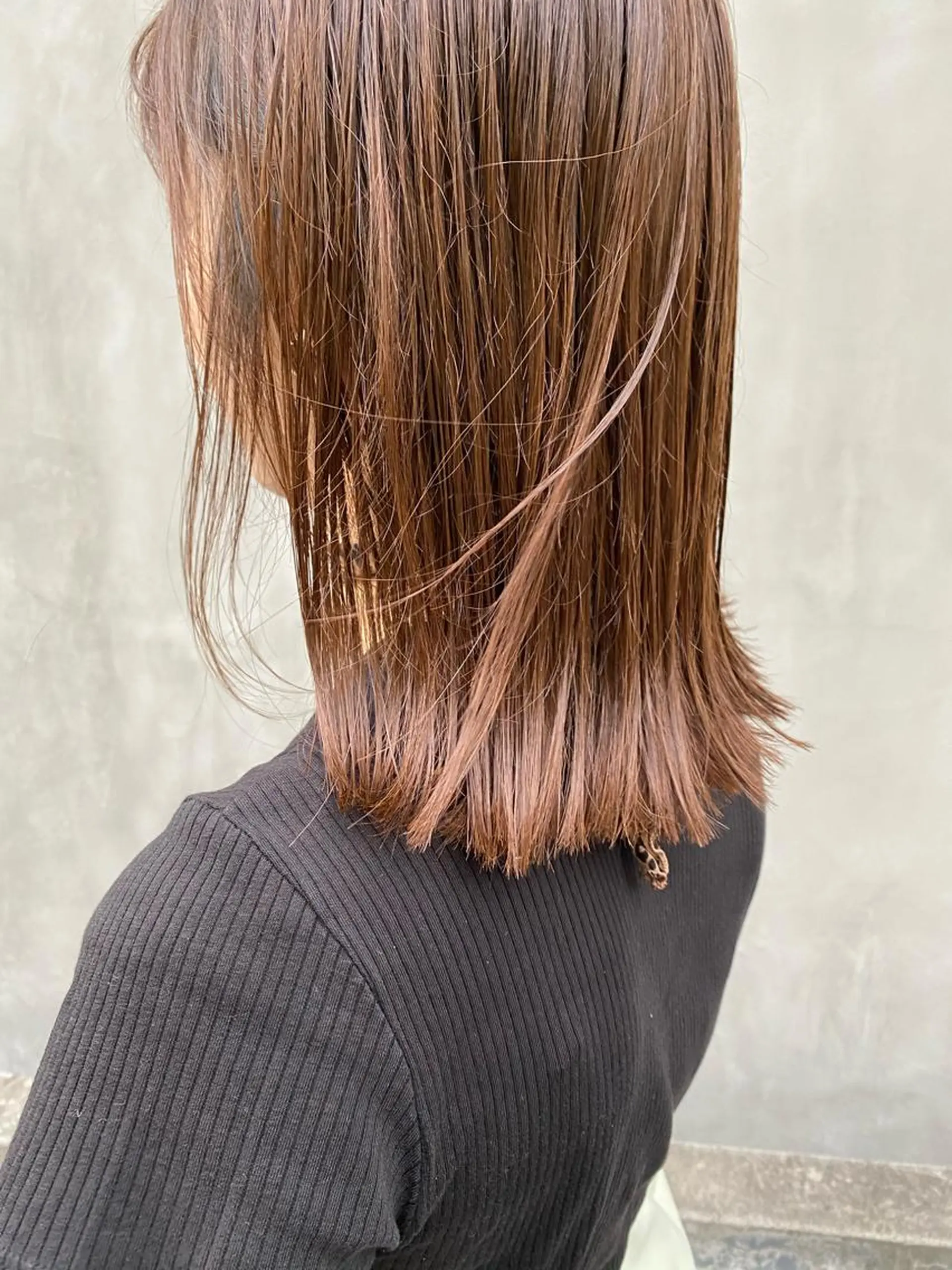 ミディアム カラー パーマ ヘアアレンジ メンズ キッズ ネイル マツエク・マツパ 切りっぱなしボブ ベージュカラー ボブ インナーカラー/ KANAのヘアスタイル