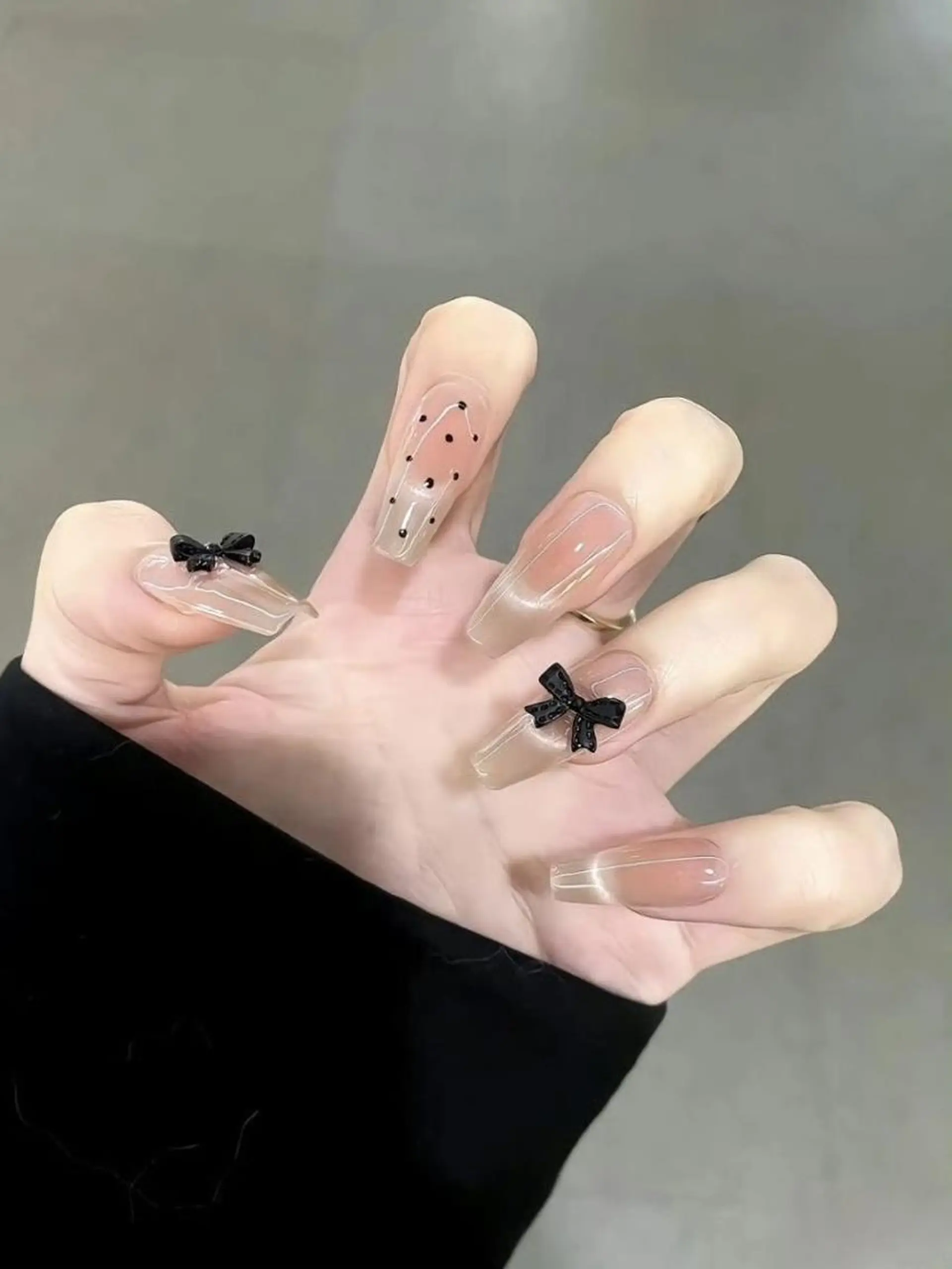 ネイル 長さ出し フレンチネイル グラデーション 卒業式 マグネットネイル ハンドネイル MIHANA YUKIのネイルデザイン