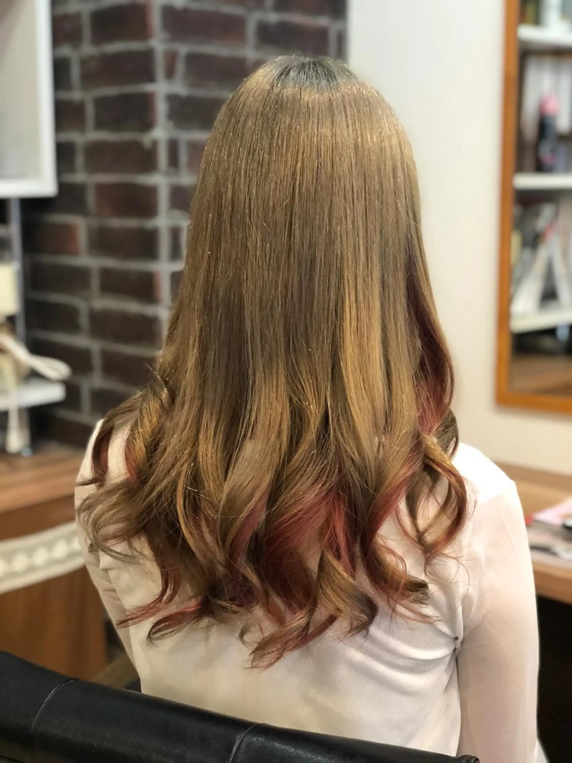 ロング カラー ブリーチ ブルーカラー ハイトーンカラー オレンジ ピンクカラー 美髪矯正 🌈髪質改善 山下のヘアスタイル