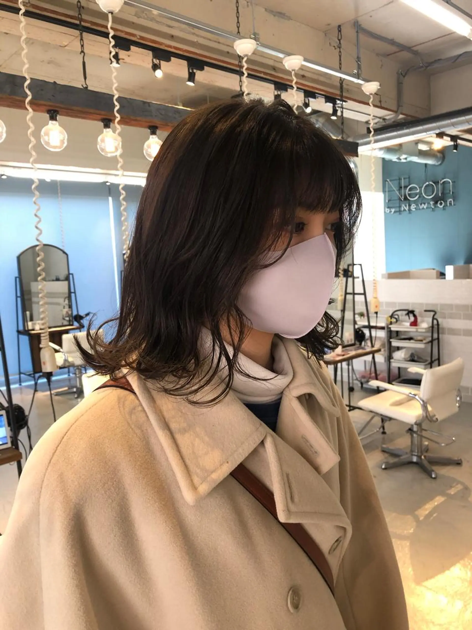 ミディアム カラー グレージュ 古屋 花織のヘアスタイル