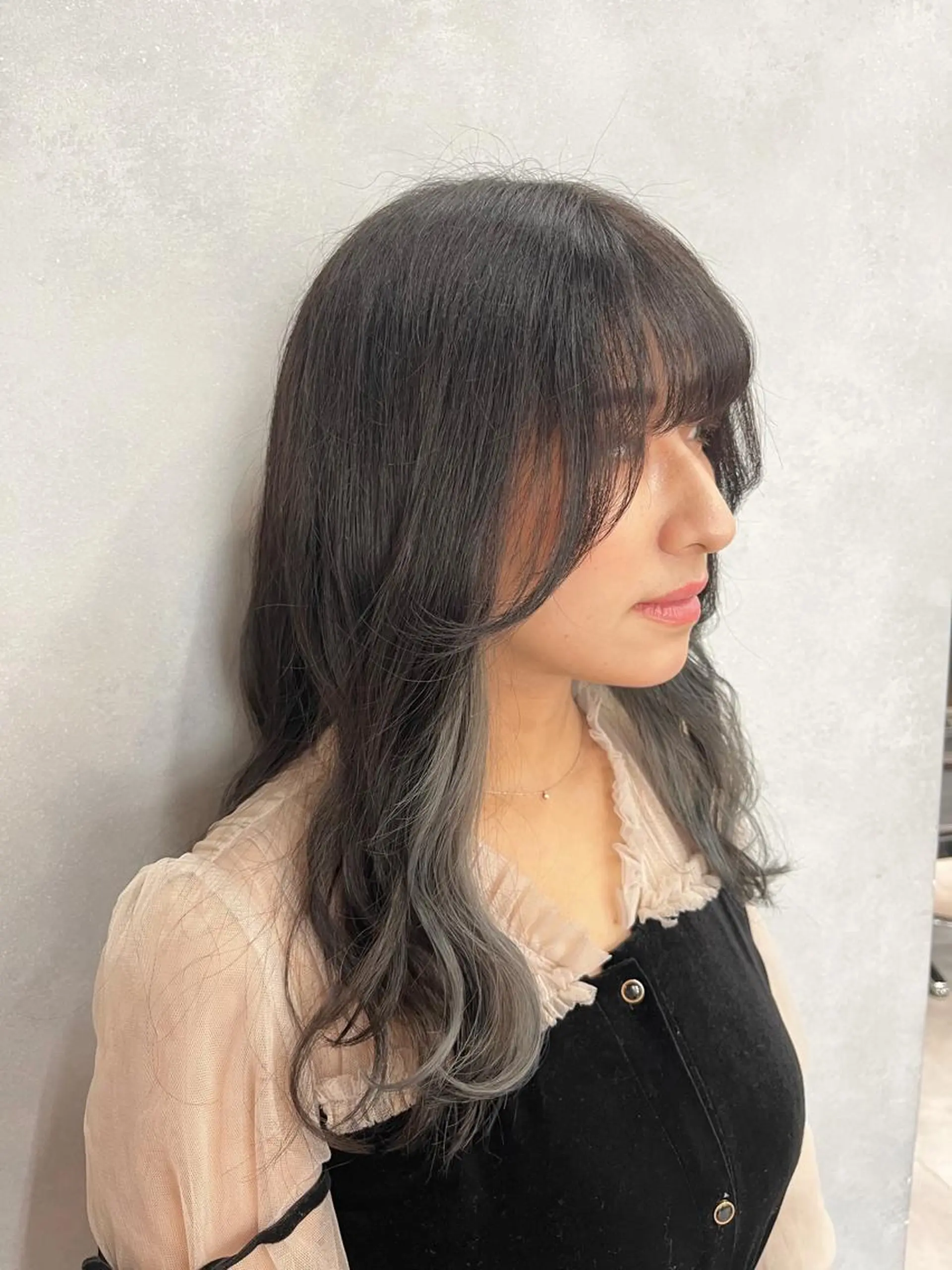 セミロング カラー 🦩レイヤー|透明感 カラー🦩makoのヘアスタイル