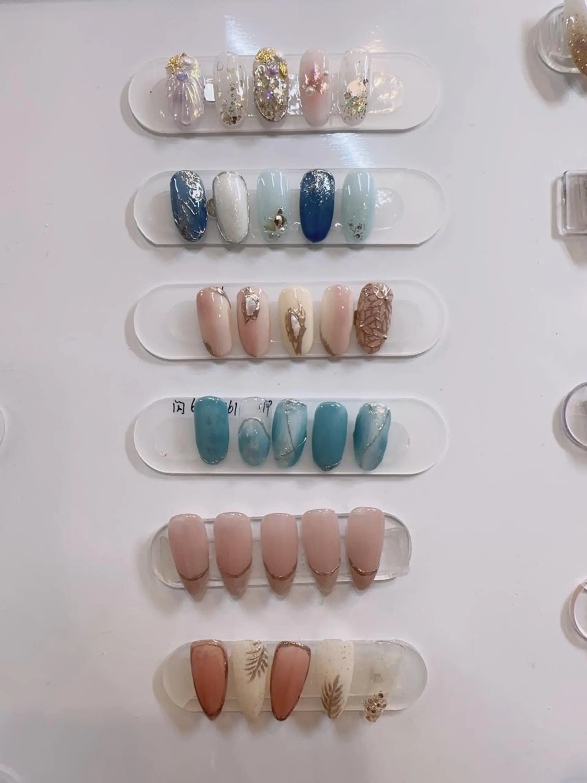 ネイル Ui_Amor (パラジェル)のネイルデザイン