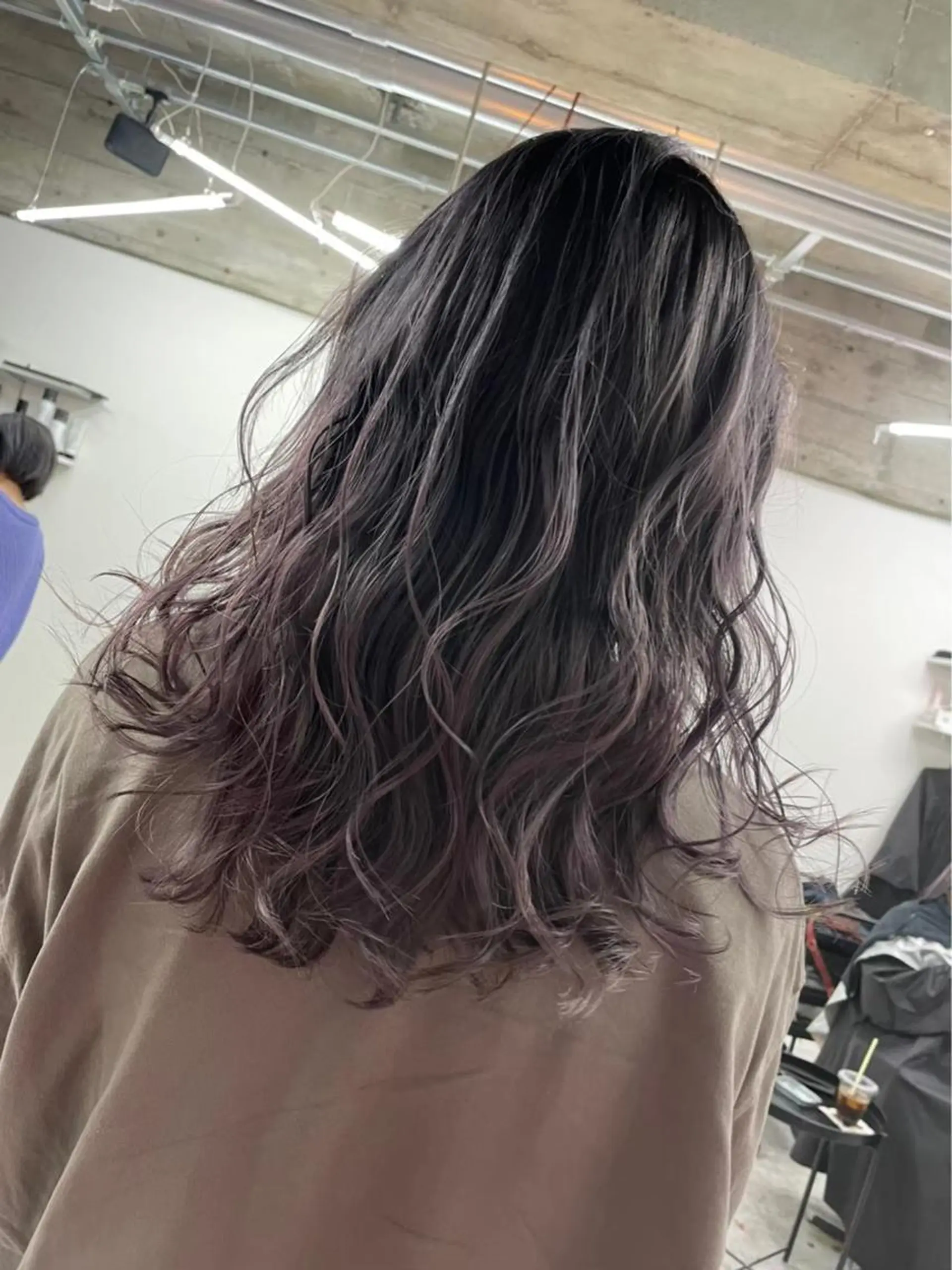 ロング ハイライト ヘアカラー トリートメント 髪質改善・ハイトーン 🌈SENAのヘアスタイル