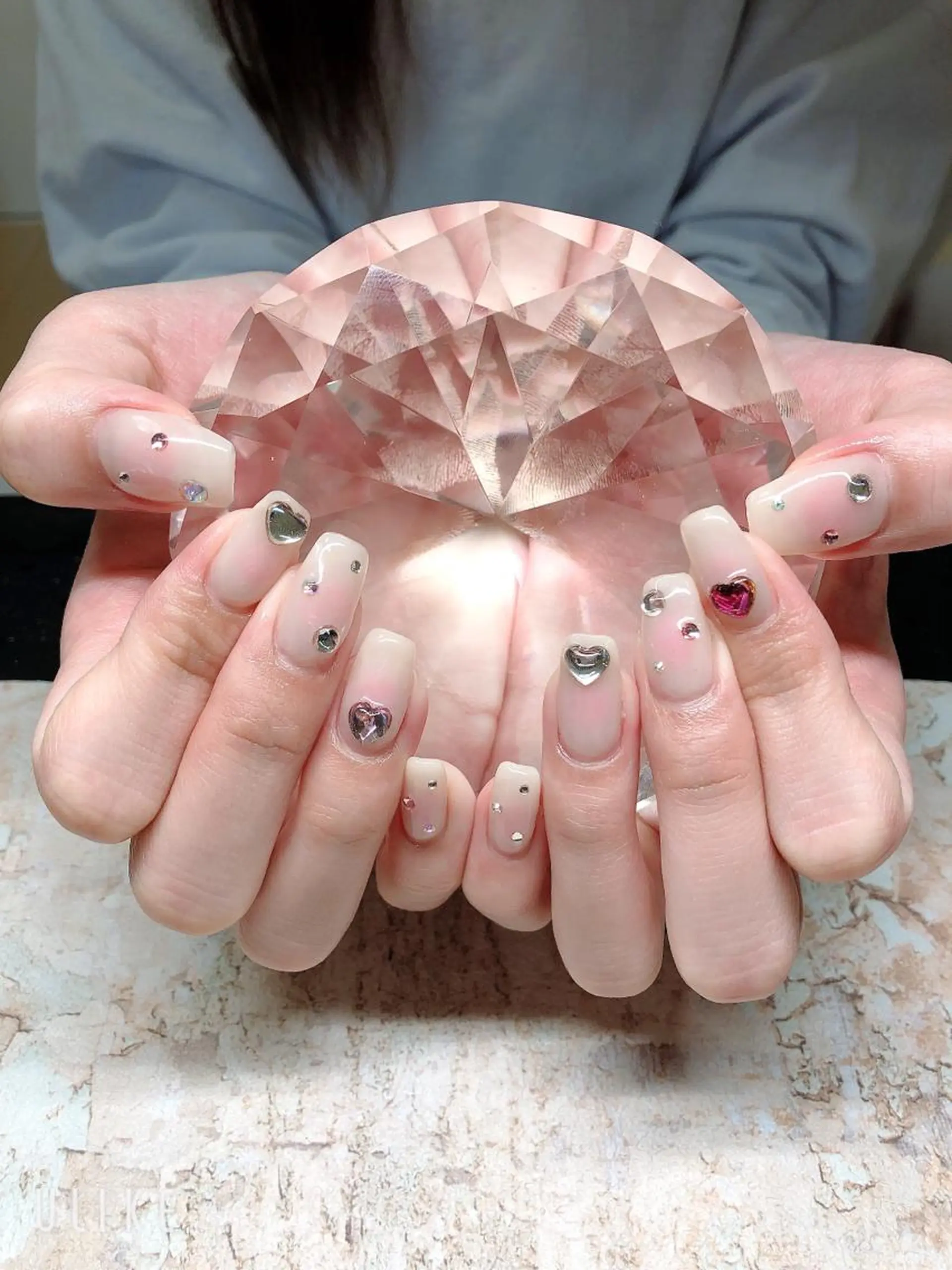 ネイル チークネイル フレンチネイル ジェルネイル グラデーション マグネットネイル Nail room Bimano所属・Bimano seica♡+°のネイルデザイン