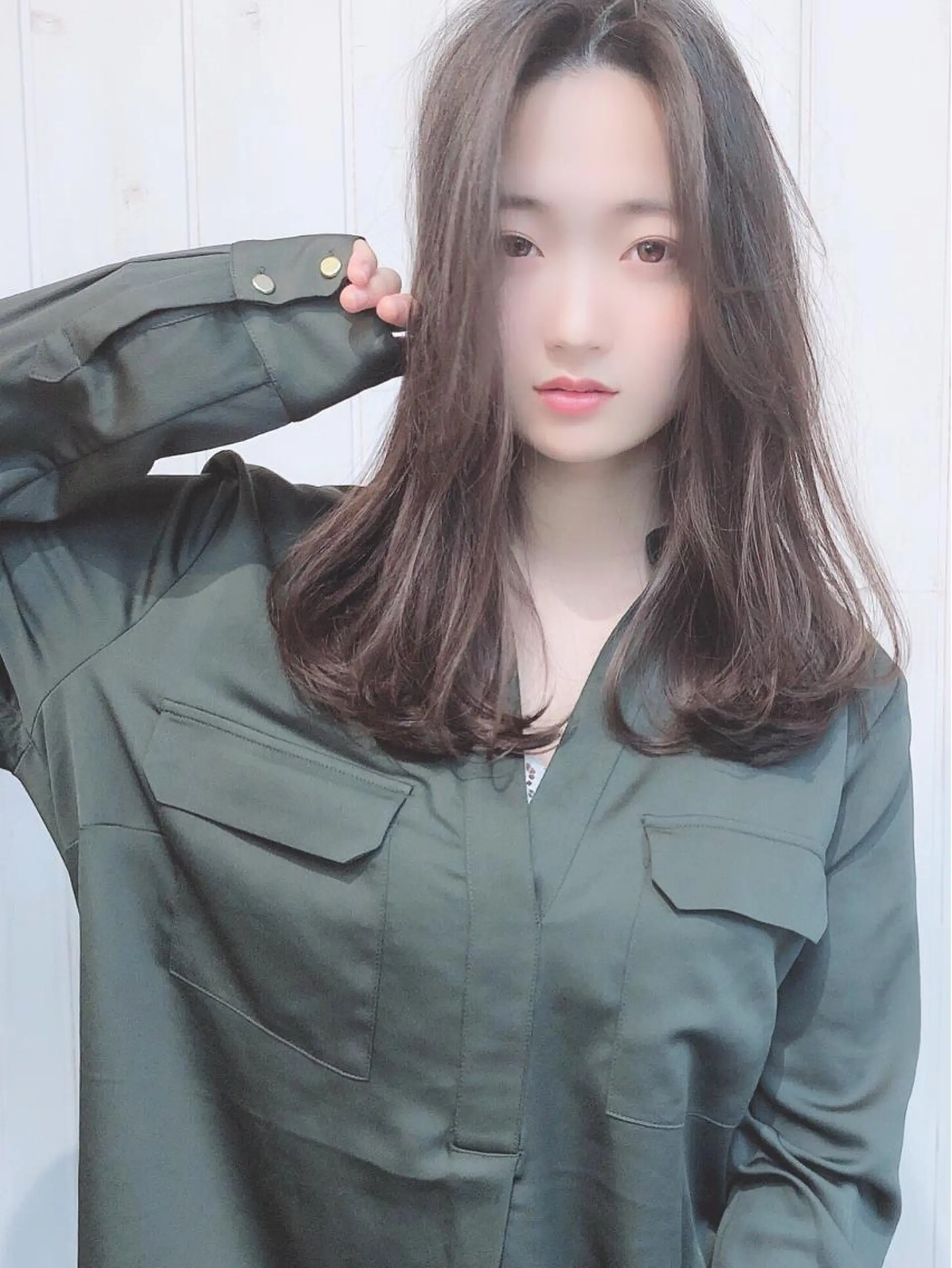 セミロング カラー 透明感カラー ハイライトカラー ハイトーンカラー ハイライト &グループ代表取締役 KOHEIのヘアスタイル