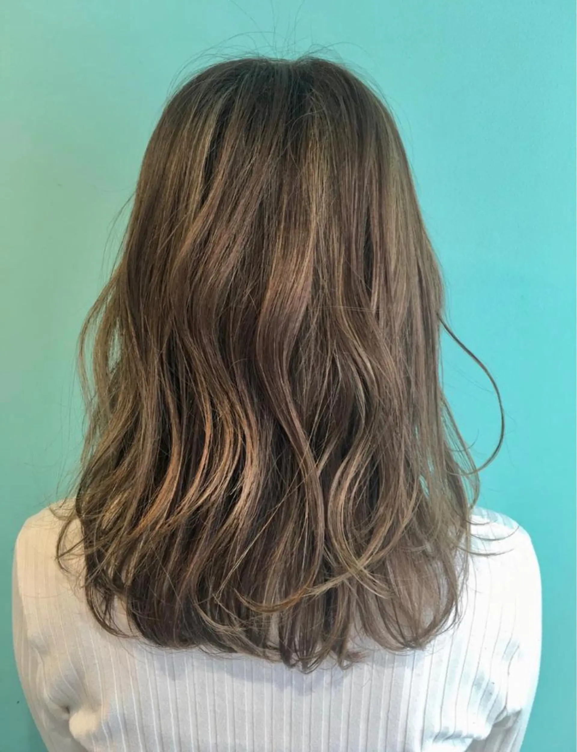 セミロング カラー 高橋友里亜 /フリーランスのヘアスタイル
