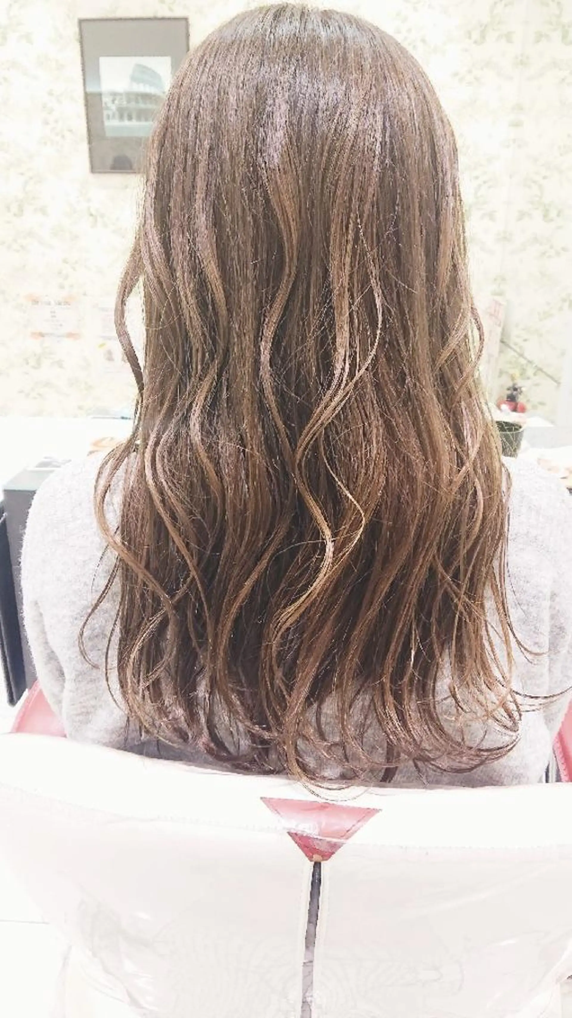 ロング カラー グレージュ ハイライトカラー ハイライト カット パーマ ✨技術講師.艶髪✨ ✂︎佐久間✂︎のヘアスタイル