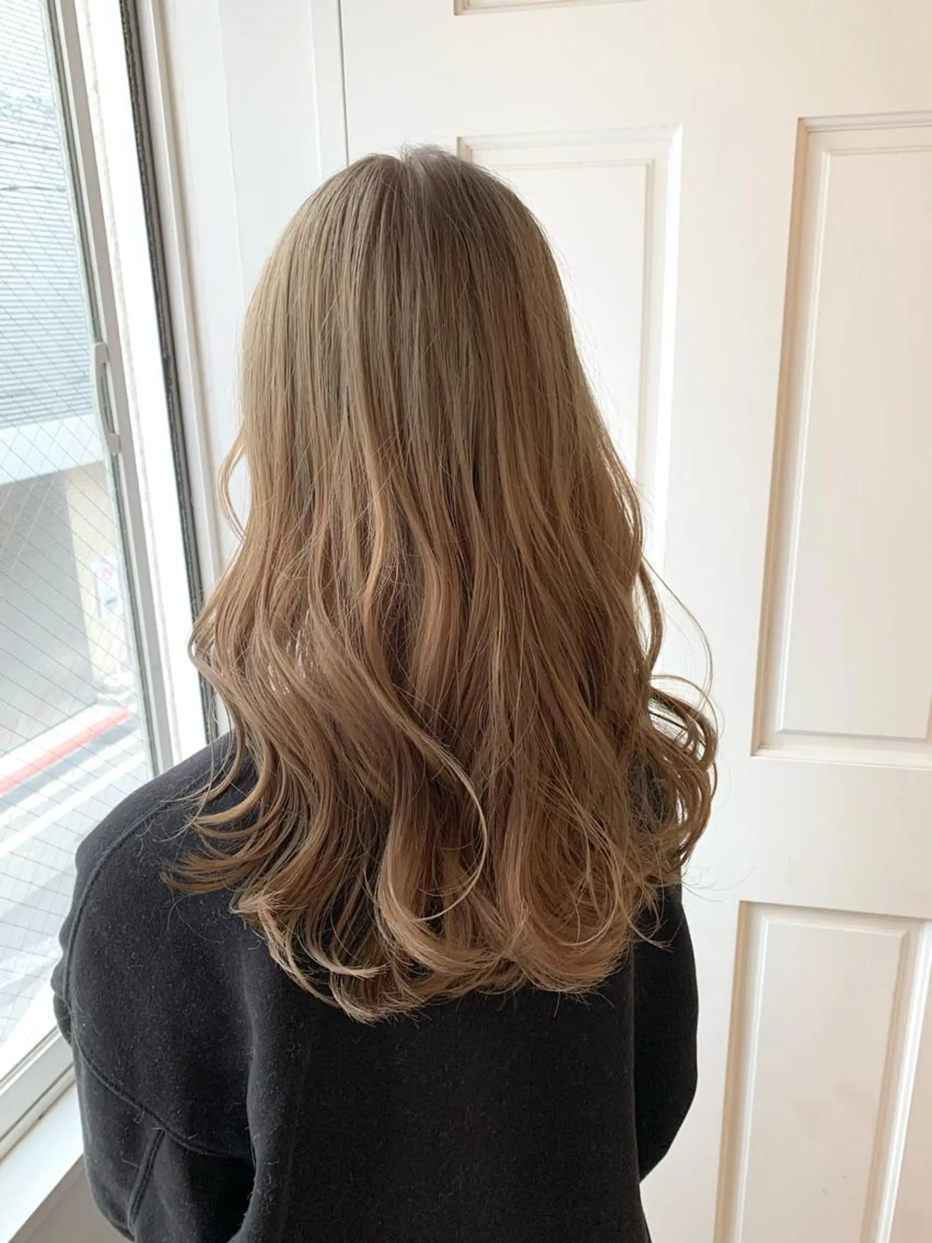 ロング 1回で綺麗になる 髪質改善 小山光のヘアスタイル