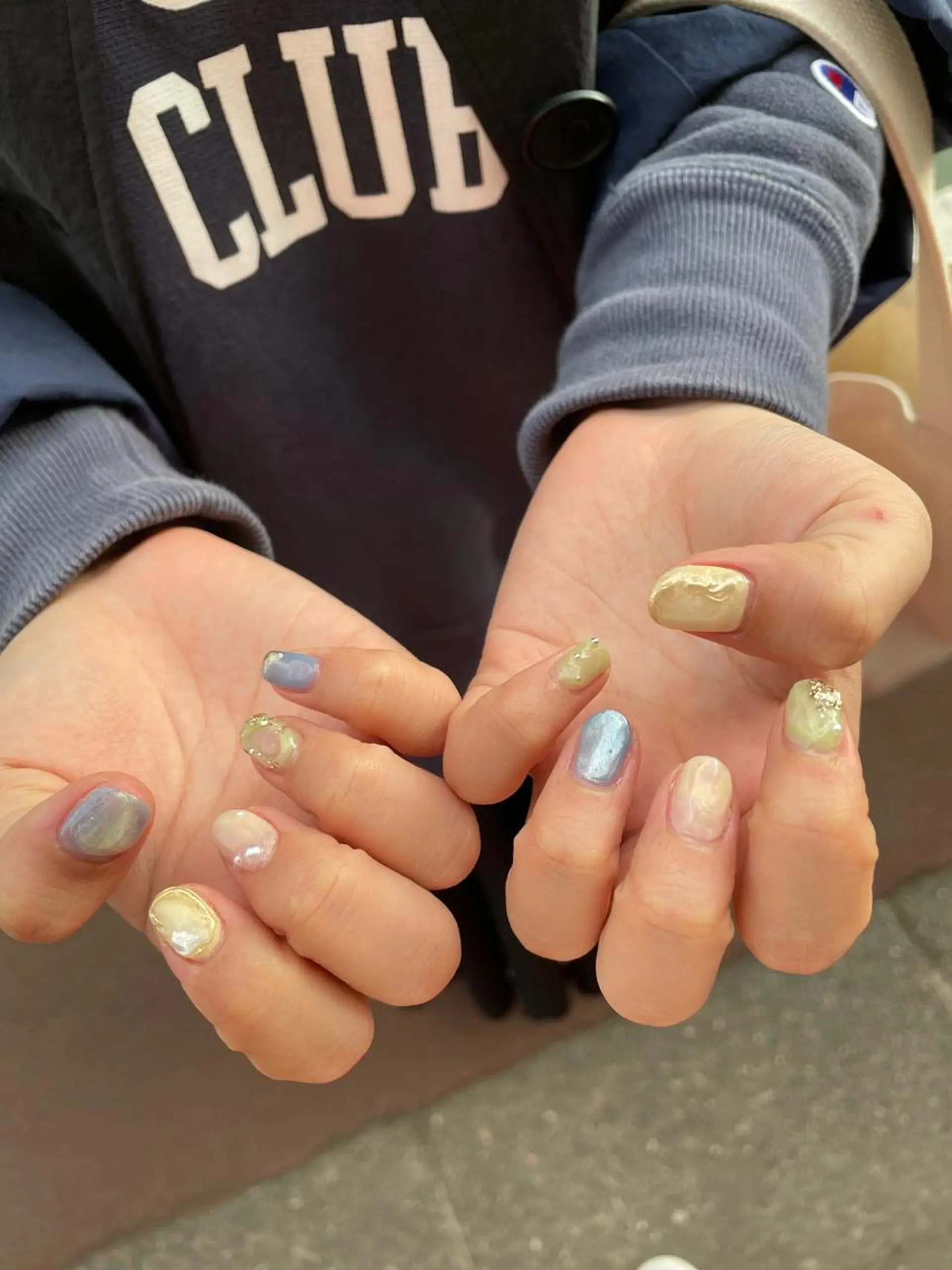 ネイル ハンドネイル ハンドケア はばすみれ🎀ﾈｲﾙ 光ﾌｪｲｼｬﾙ ﾍｱのネイルデザイン