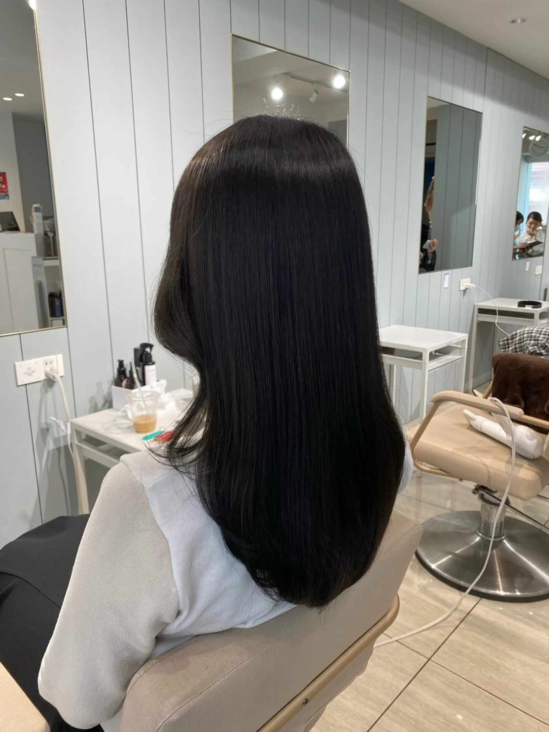 ロング カラー 髪質改善 ロング 韓国風レイヤーカット 💎髪質改善"yuiのヘアスタイル