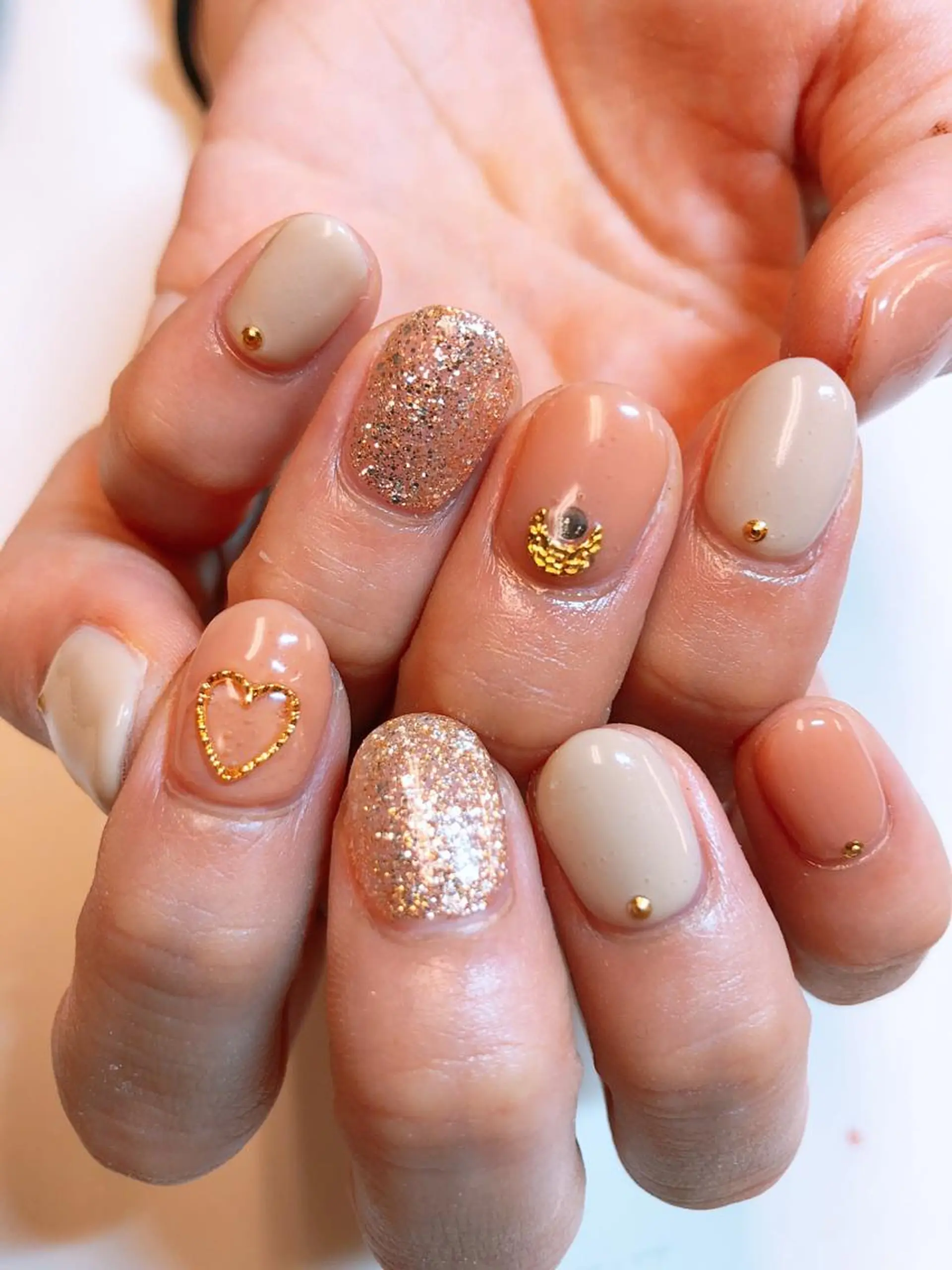 ネイル ワンカラーネイル ストーンネイル KIREIE NAILSのネイルデザイン