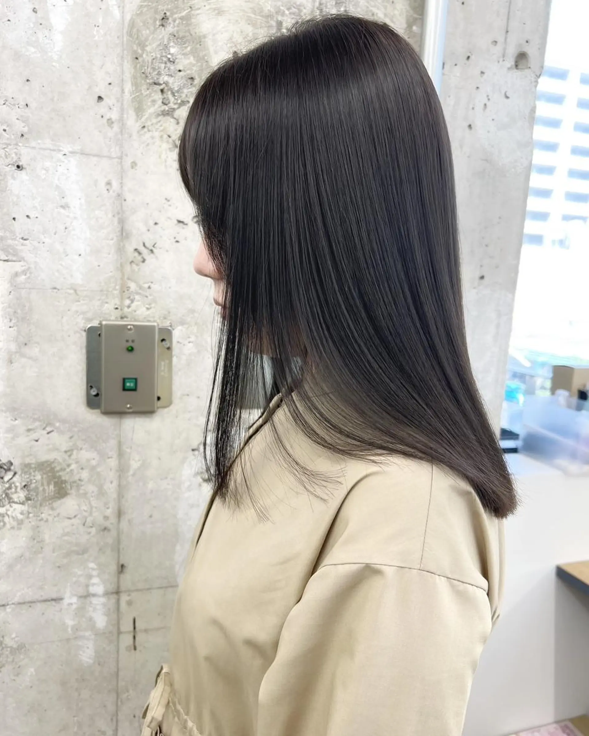 セミロング カラー パーマ ヘアアレンジ セミロングパーマ アディクシーカラー ベージュカラー ブリーチ ケアカラー カット トリートメント ヘッドスパ ヘアケア特化型サロン newi 梅田のヘアスタイル
