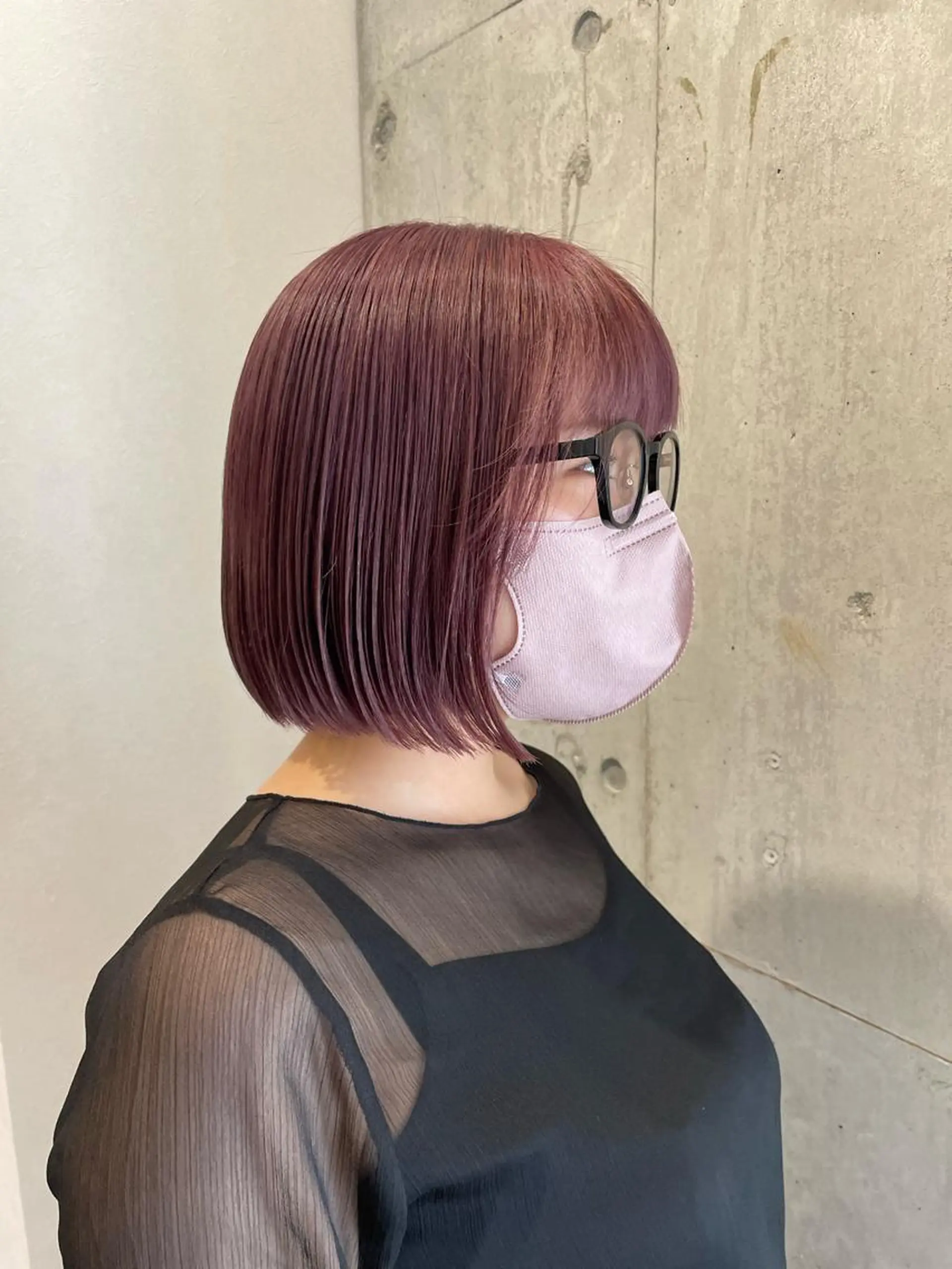 ショート カラー カシス ピンクカラー ヘアカラー 縮毛矯正 SHOTO ハイトー ン/ブロンドカラーのヘアスタイル